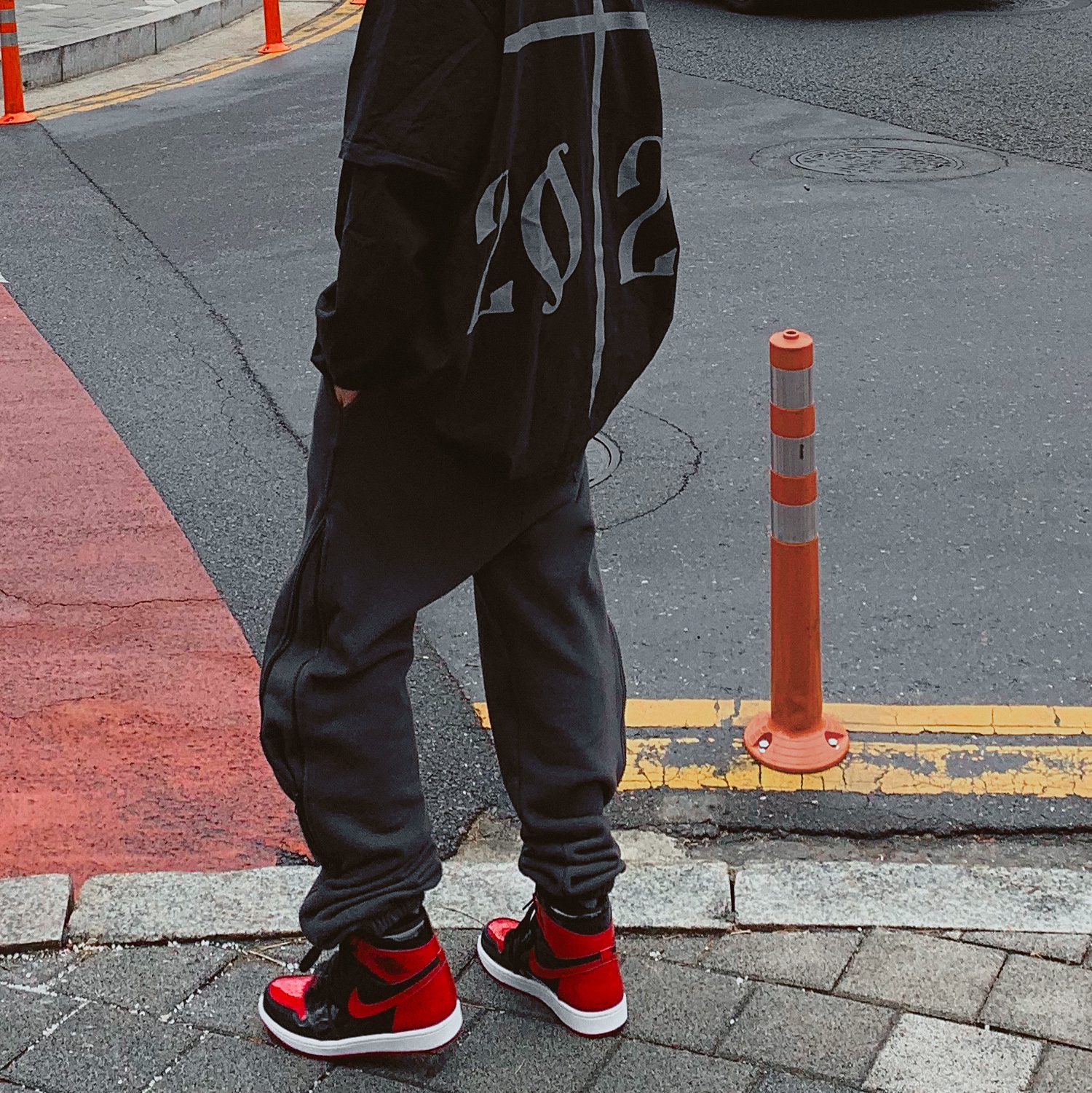 Jordan 1 Retro High OG Patent Bred 착용 스타일 - 2
