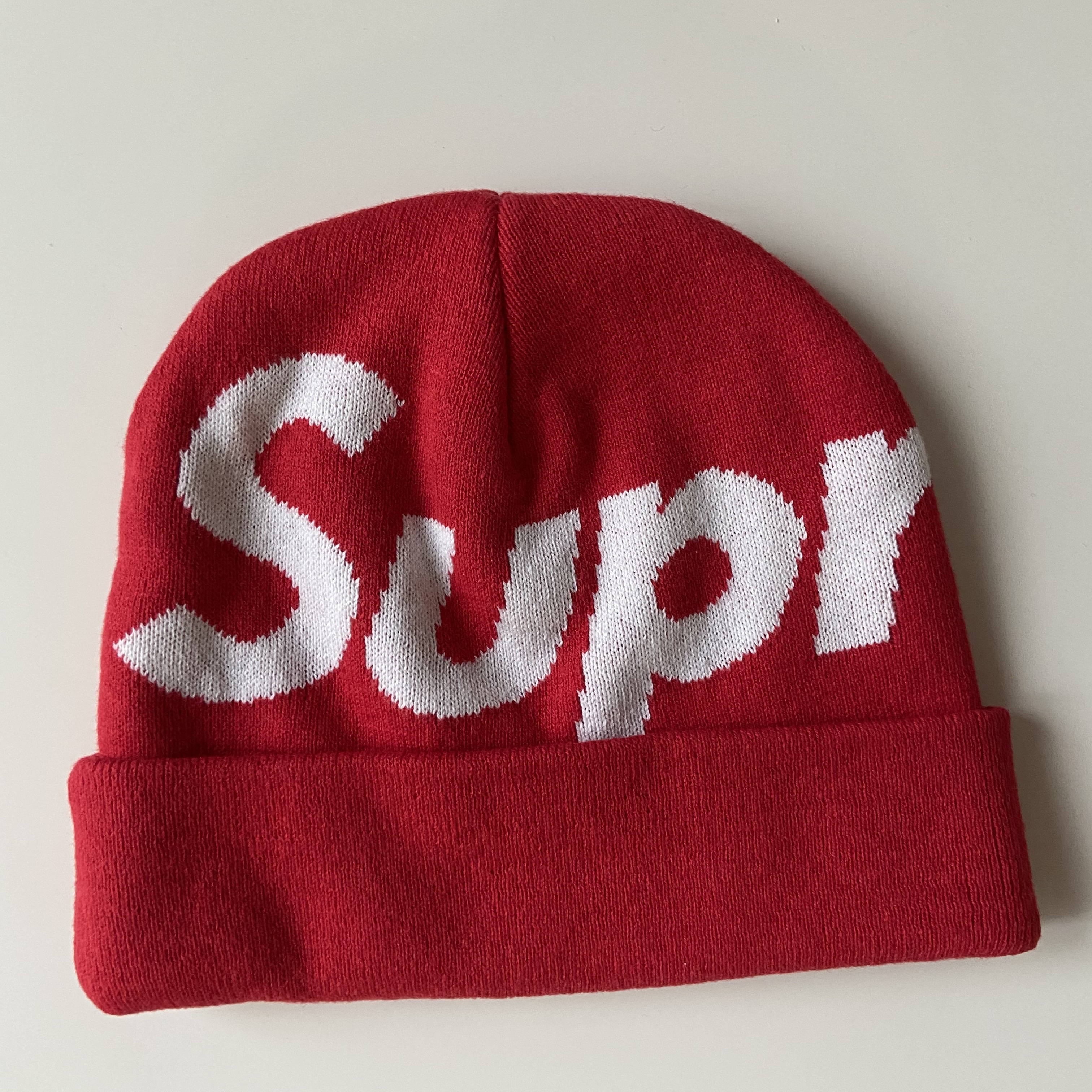 Supreme Big Logo Beanie Red - 21FW 착용 스타일