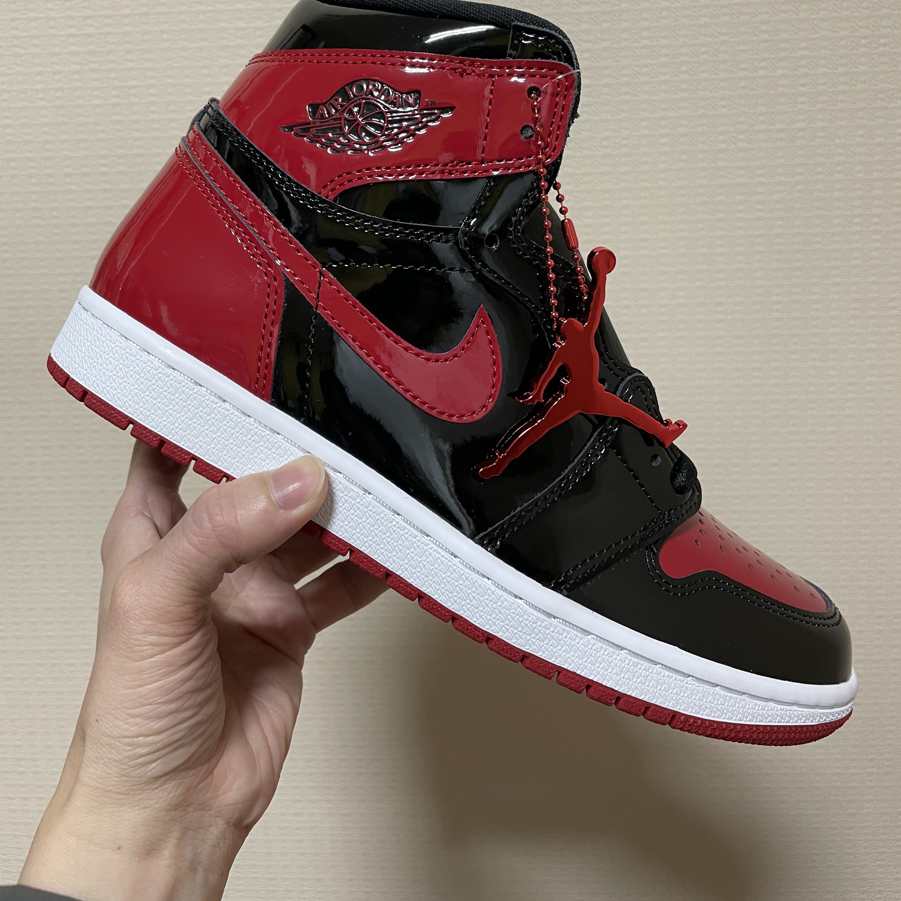 Jordan 1 Retro High OG Patent Bred 착용 스타일