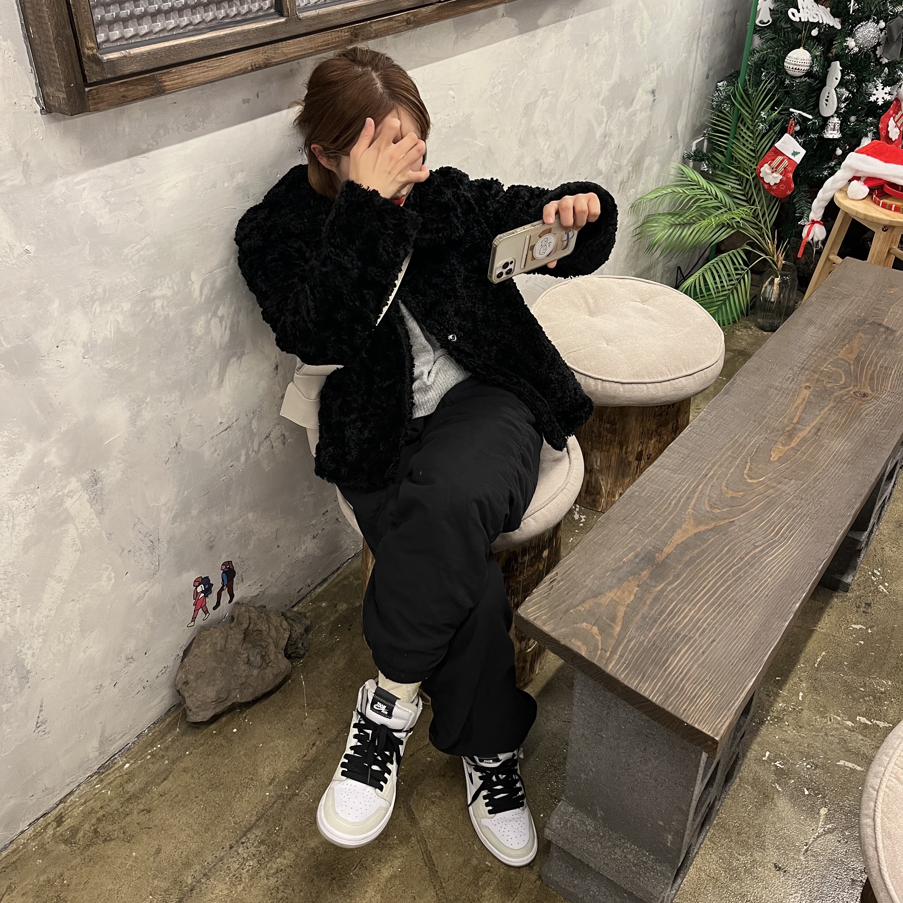 (W) Jordan 1 Zoom Air CMFT Light Bone 착용 스타일 - 2