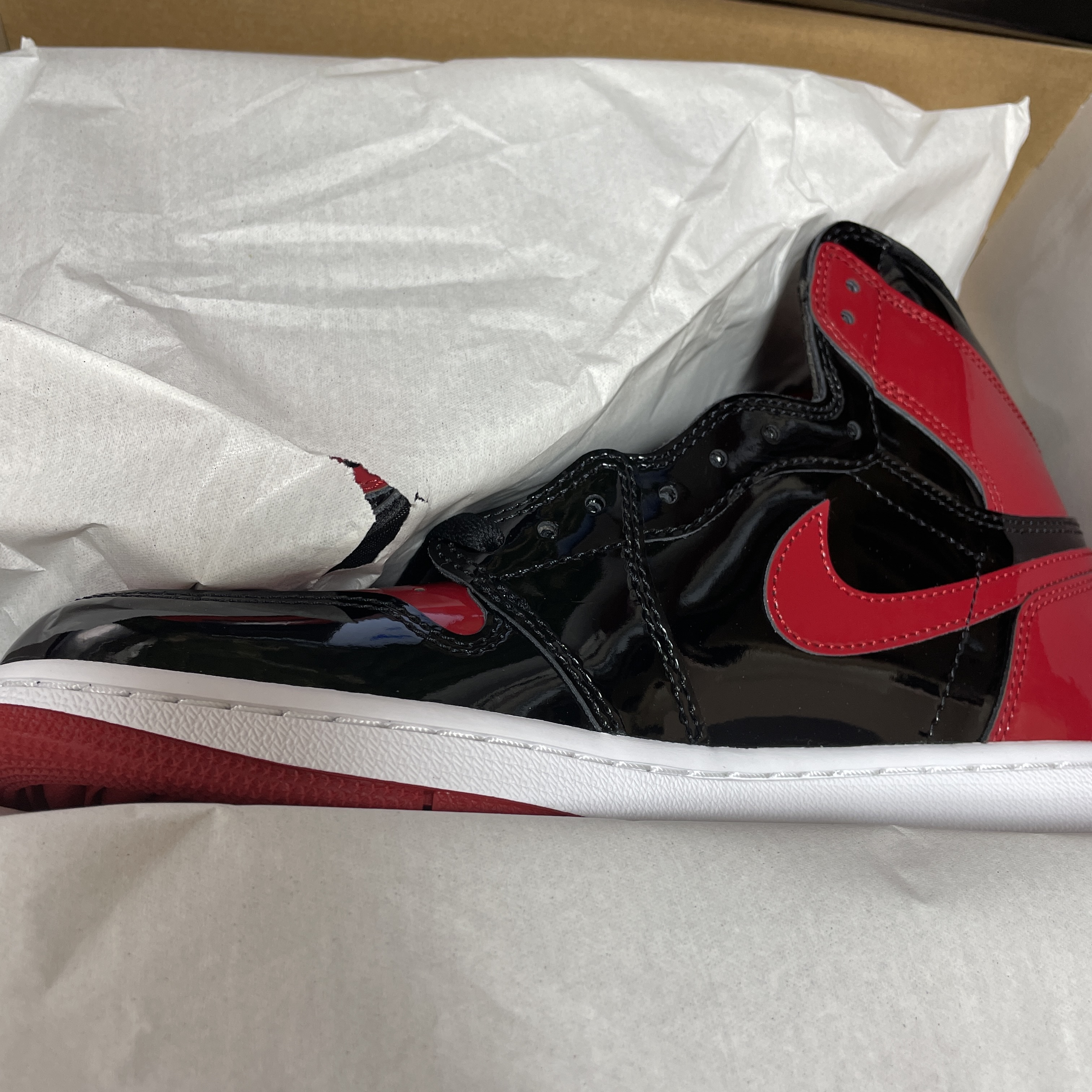 Jordan 1 Retro High OG Patent Bred 착용 스타일