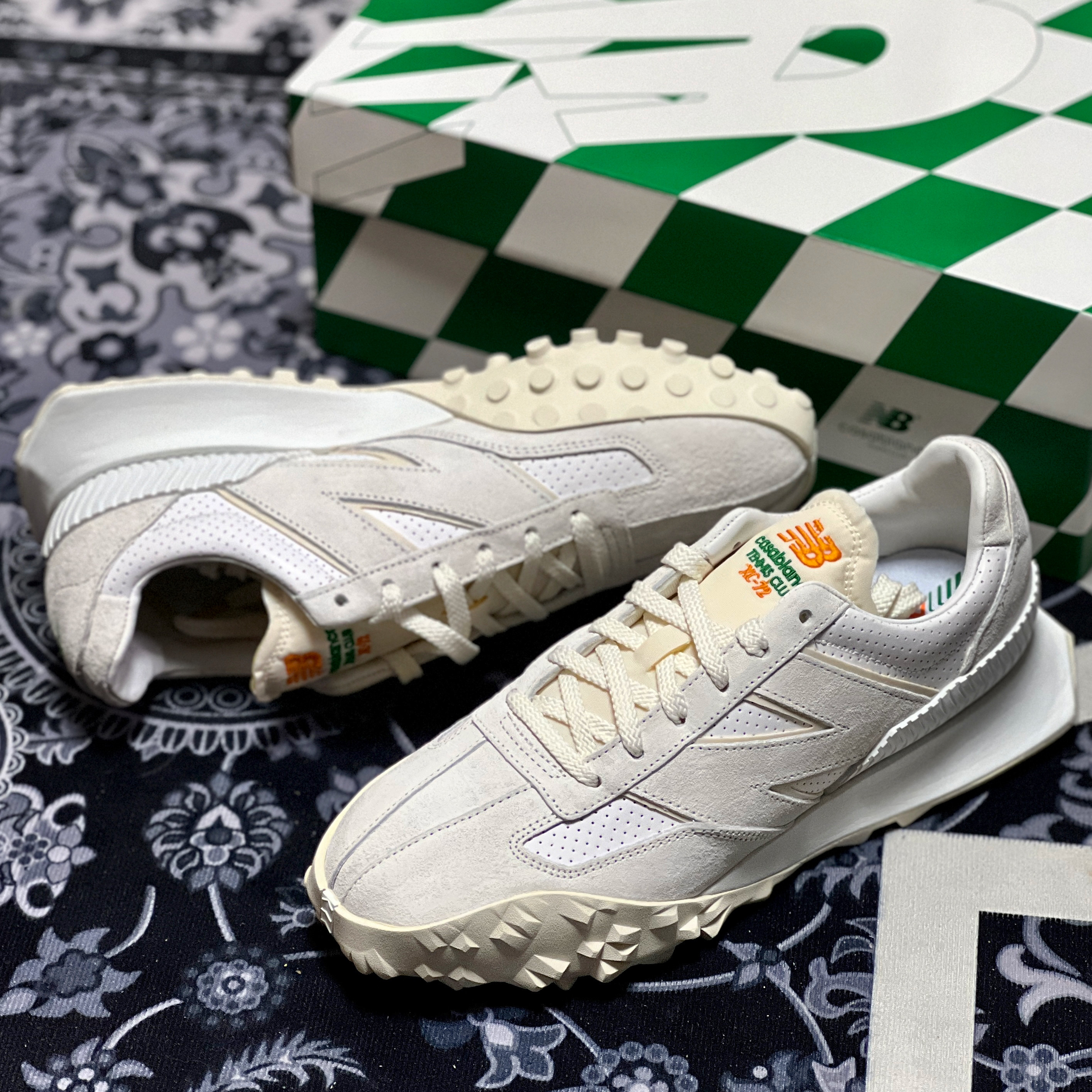 New Balance x Casablanca XC-72 Marshmallow Brilliant White 착용 스타일