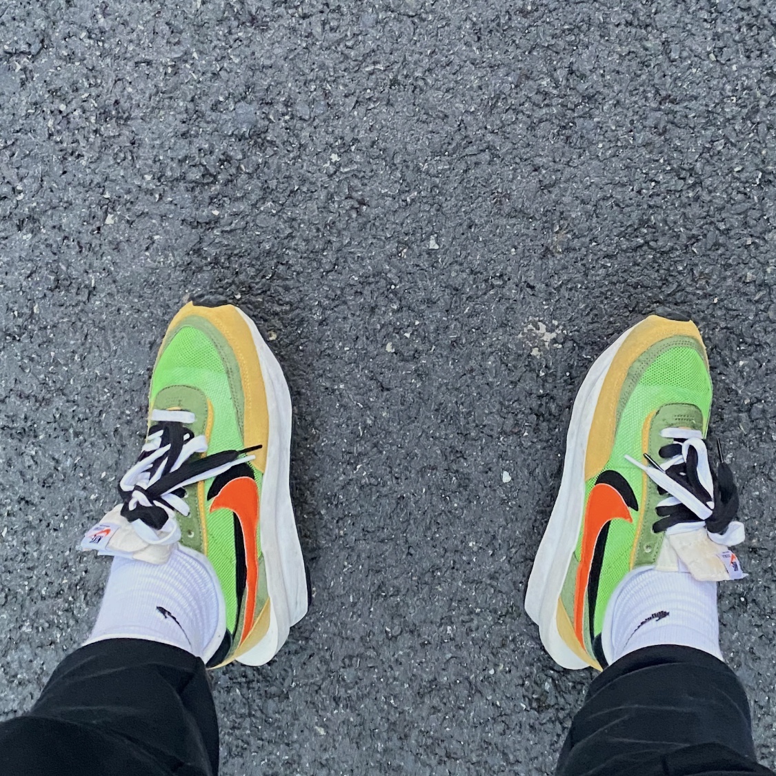 Nike x Sacai LDWaffle Green Multi 착용 스타일