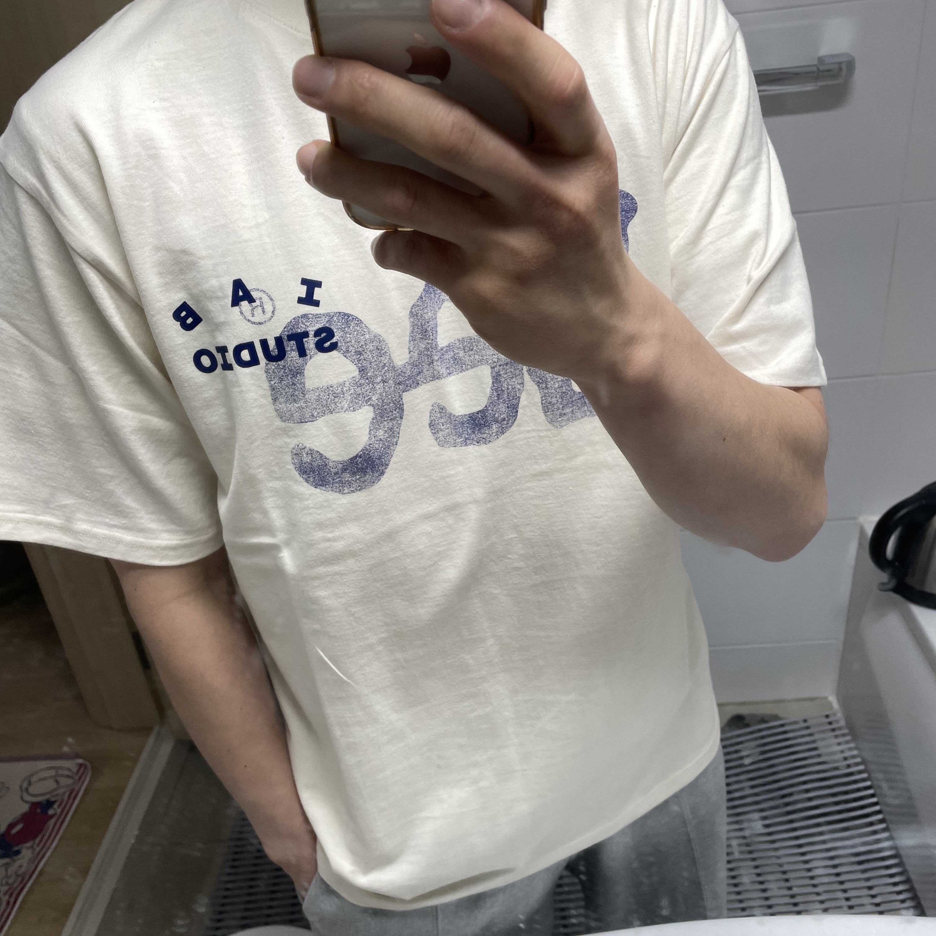 IAB Studio x Lee T-Shirt Oatmeal Ivory 착용 스타일 - 4