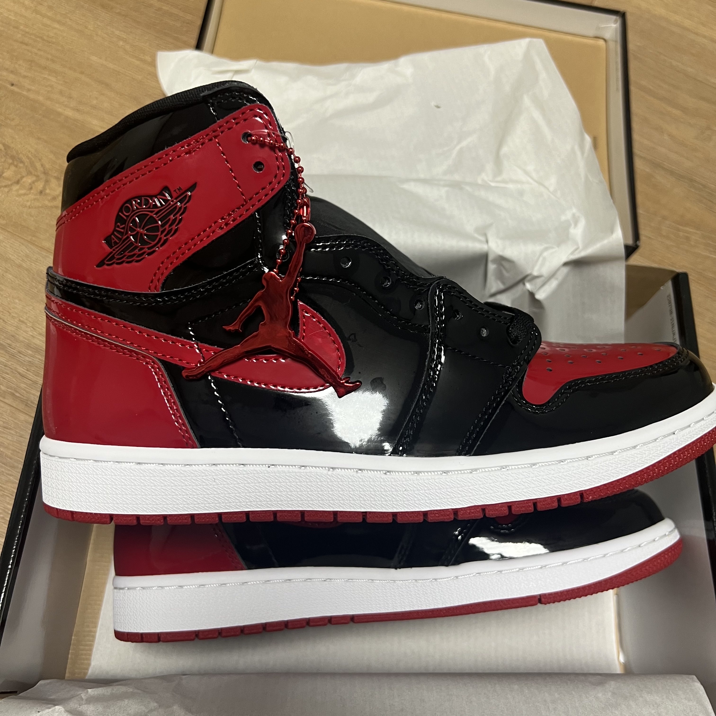 Jordan 1 Retro High OG Patent Bred 착용 스타일