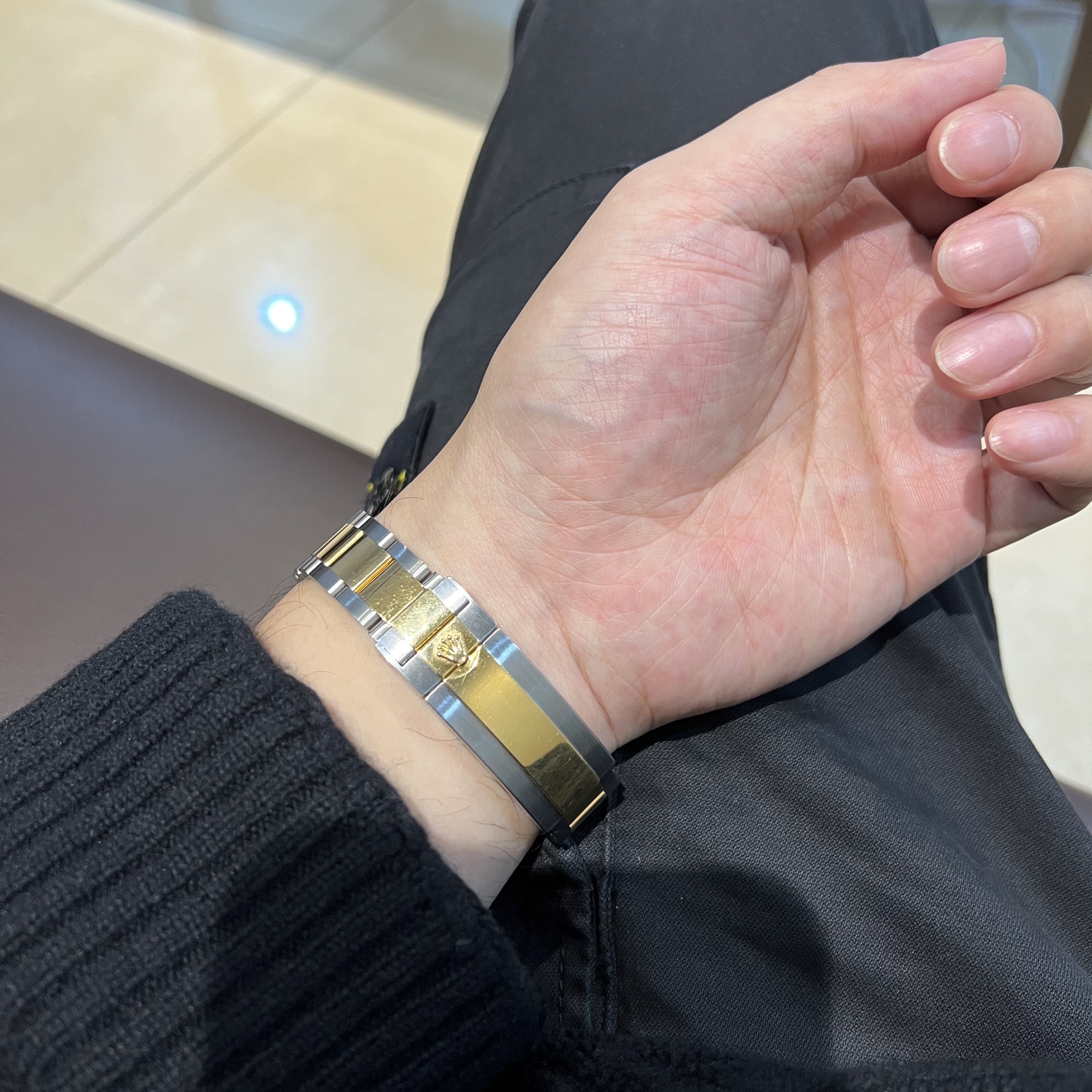 Rolex Submariner Date 41mm 126613LN Black Oyster 착용 스타일 - 2