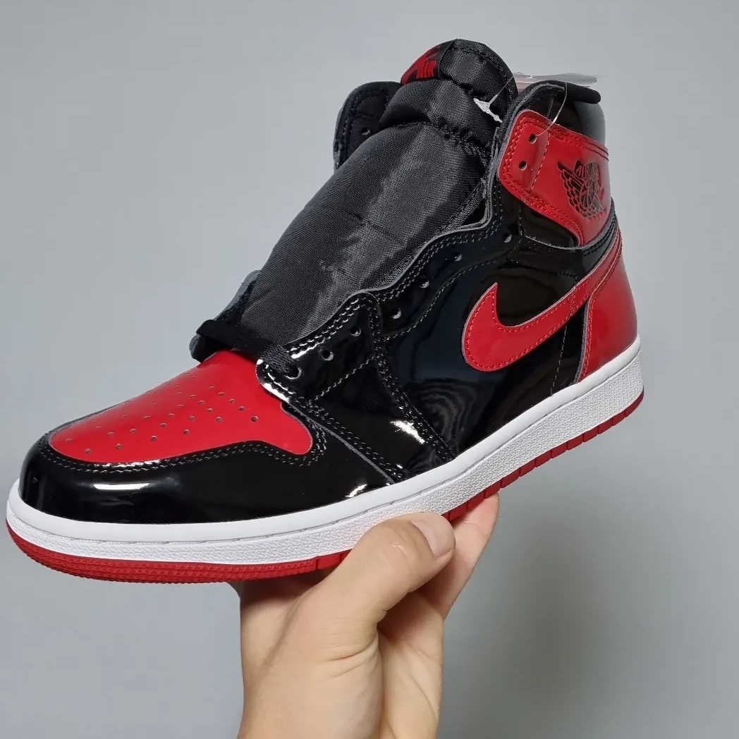 Jordan 1 Retro High OG Patent Bred 착용 스타일 - 1