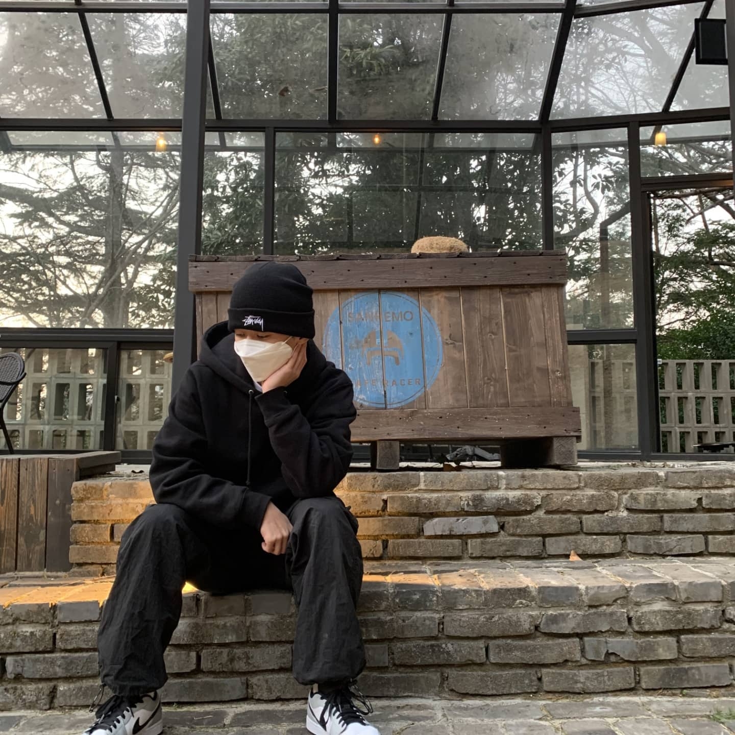 Jordan 1 Low Light Smoke Grey, Stussy Basic Stussy Hoodie Black 2021 착용 스타일 - 2