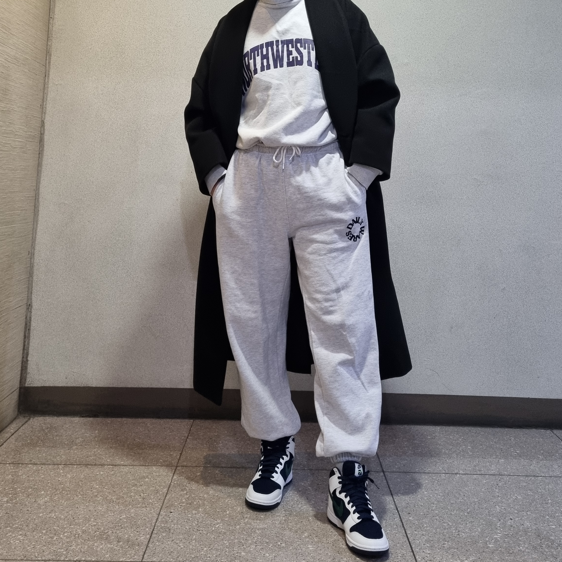 Nike Dunk High PRM EMB College Navy 착용 스타일 - 3