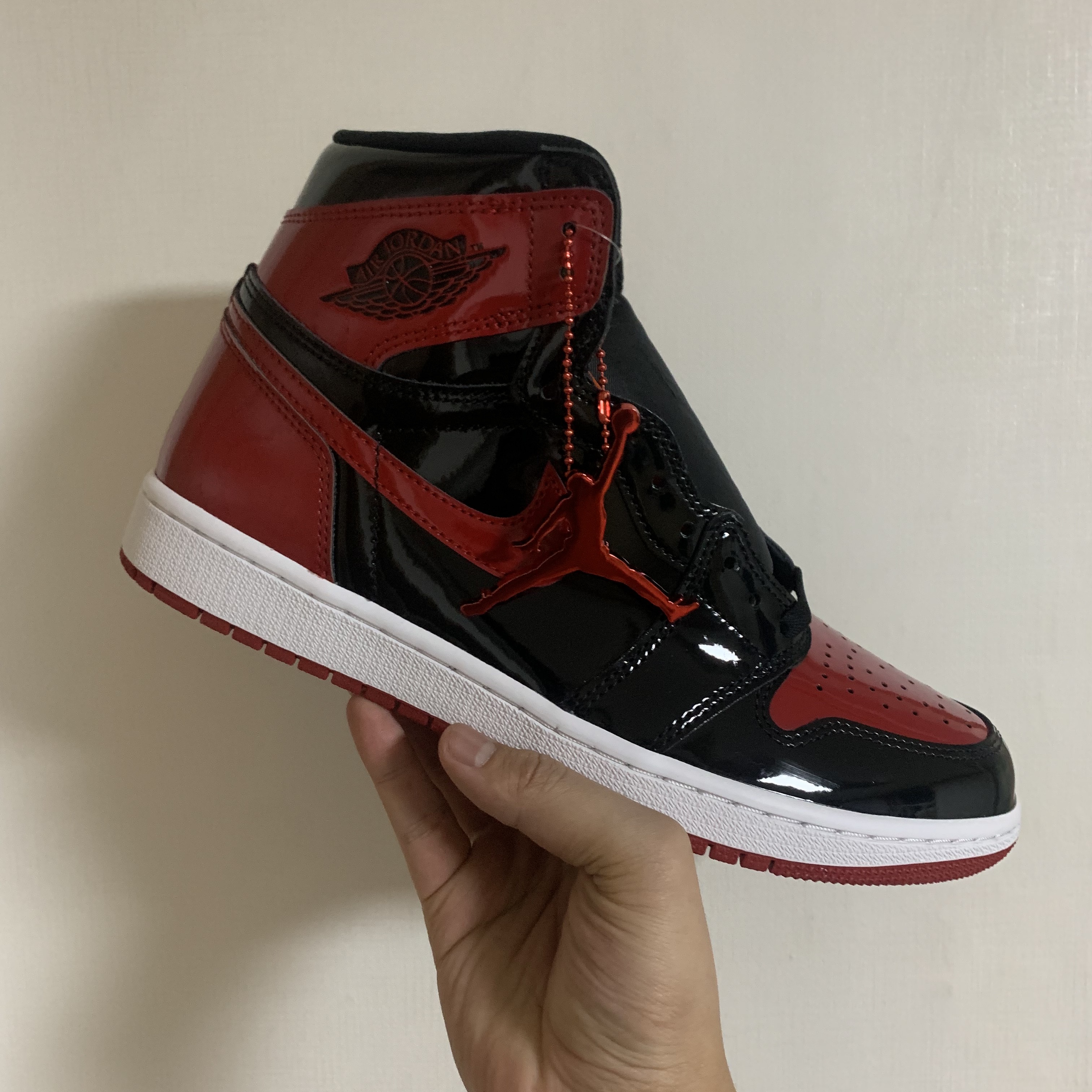 Jordan 1 Retro High OG Patent Bred 착용 스타일