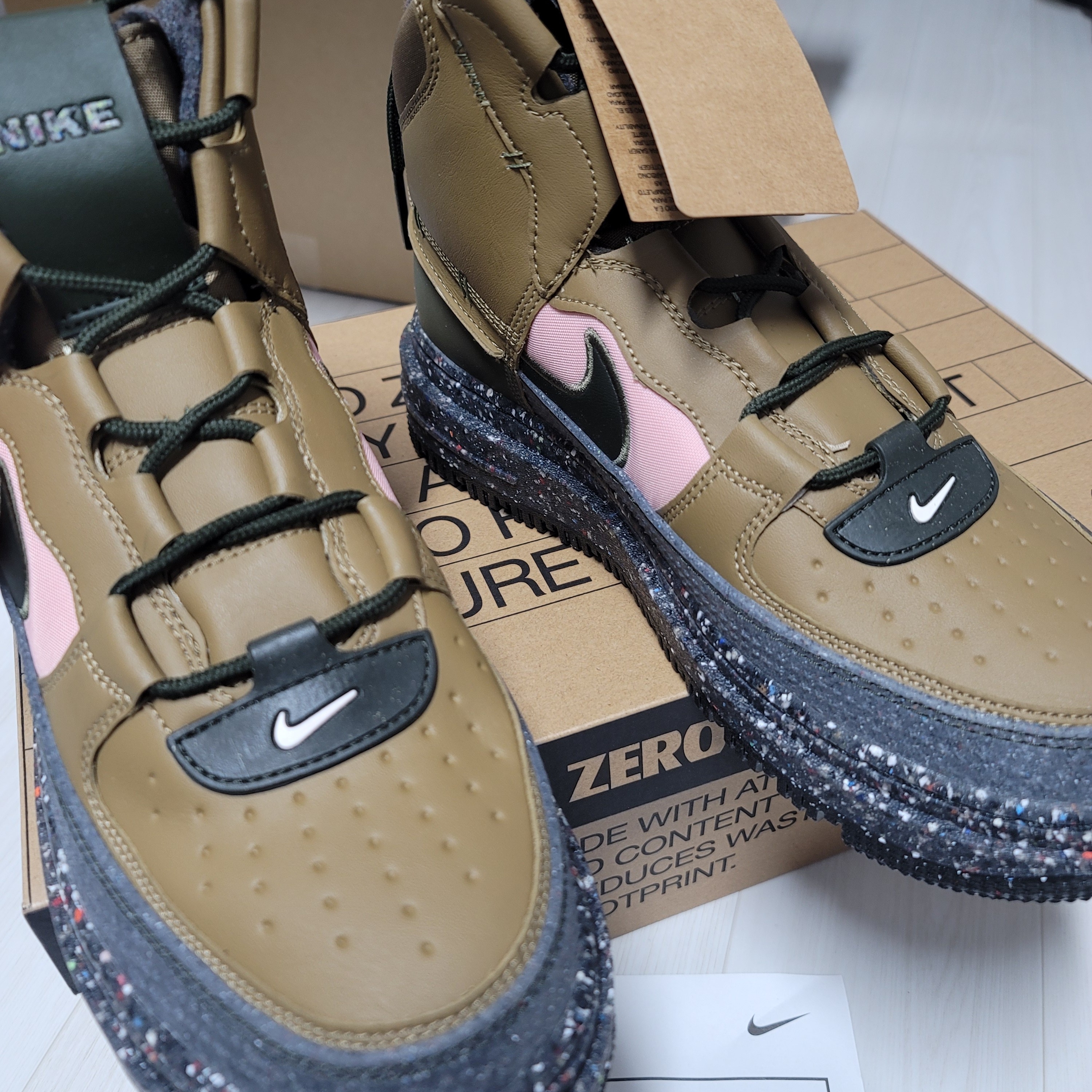 Nike Air Force 1 Boot Next Nature Brown Kelp 착용 스타일