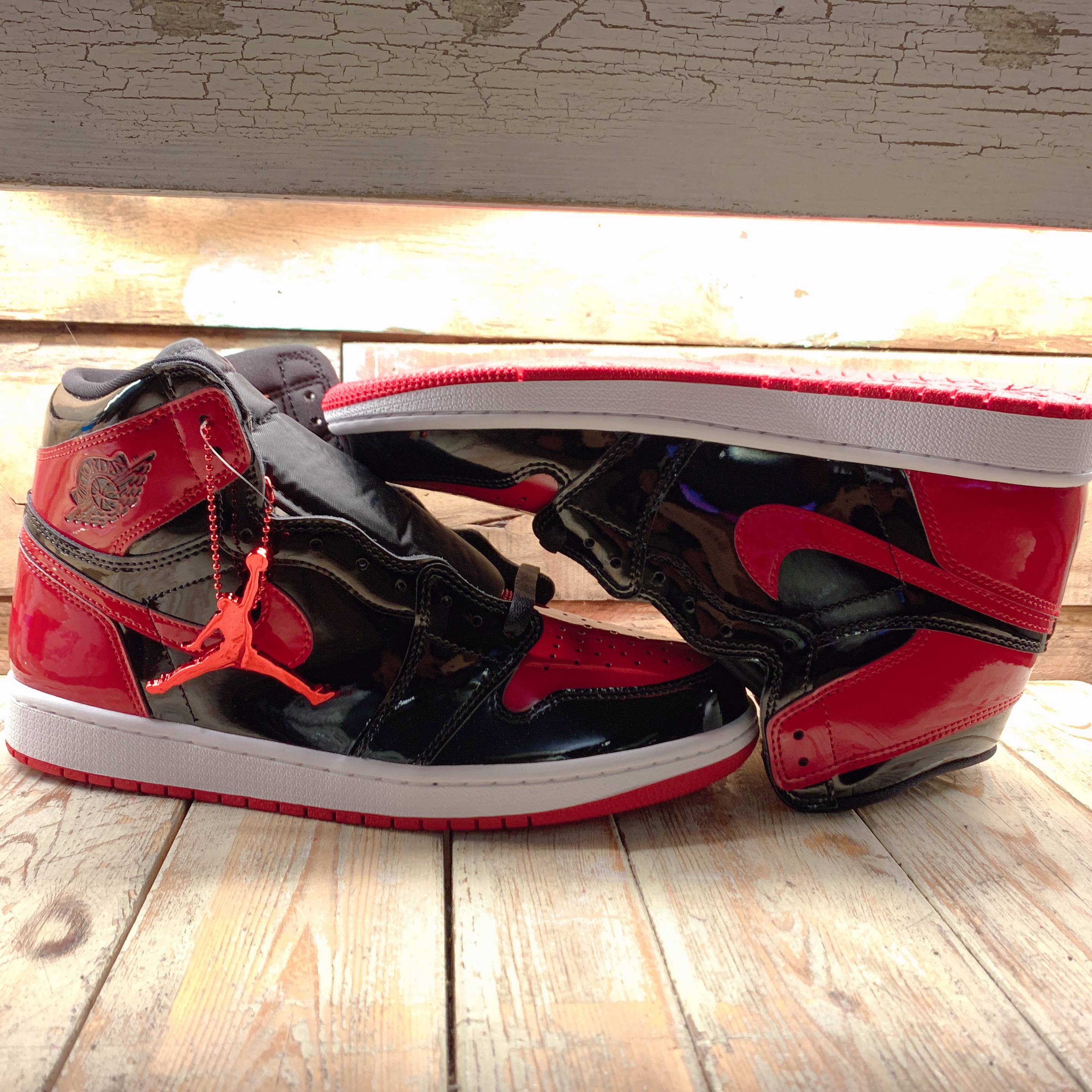 Jordan 1 Retro High OG Patent Bred 착용 스타일 - 3