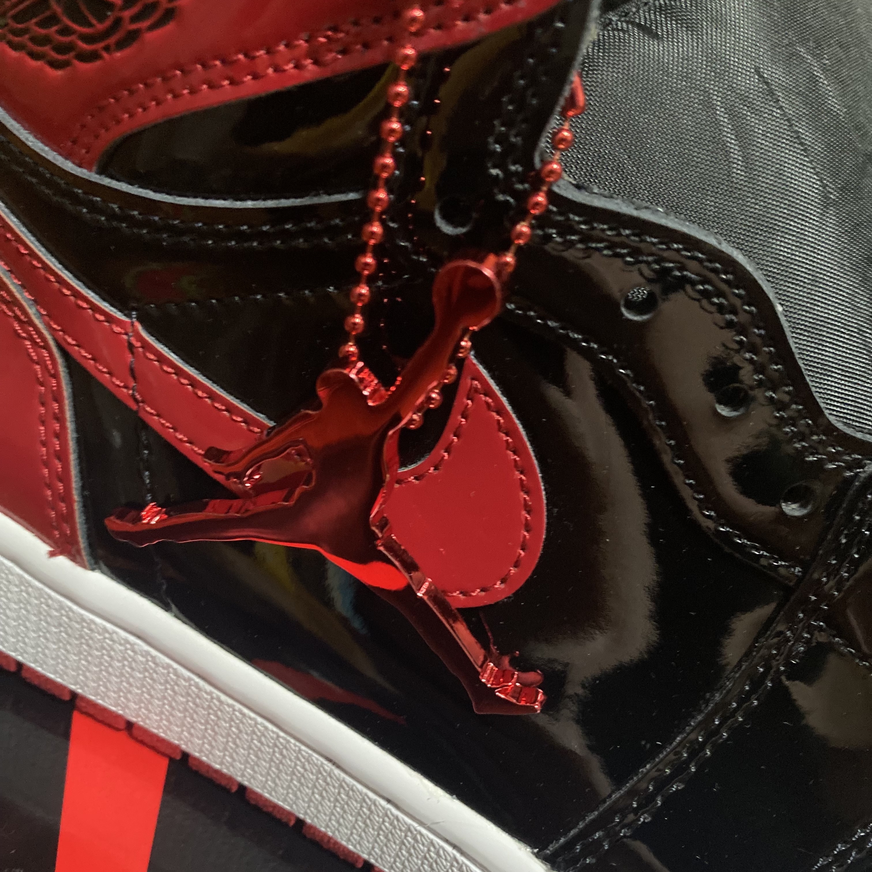 Jordan 1 Retro High OG Patent Bred 착용 스타일 - 1