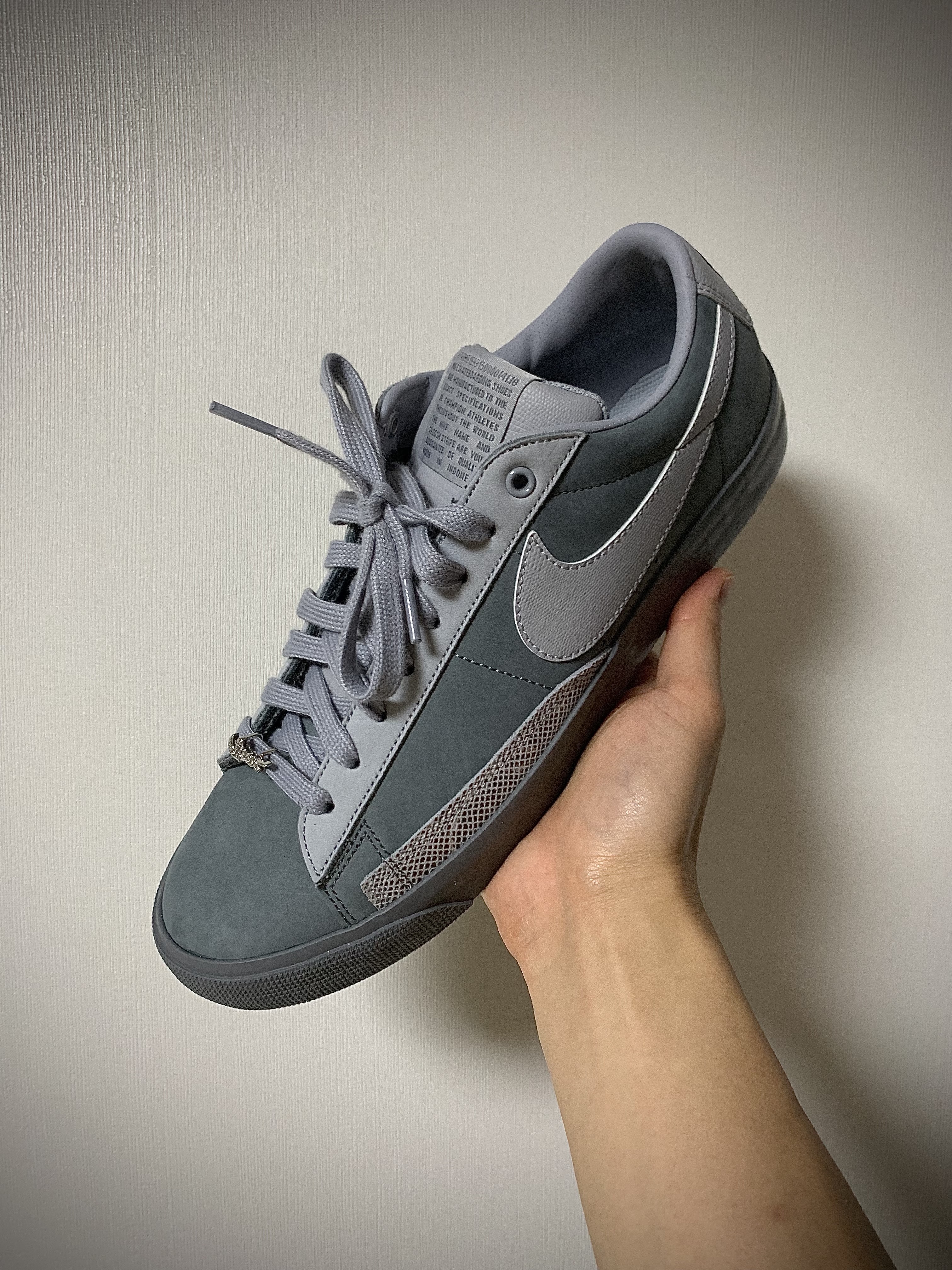 Nike x FPAR SB Blazer Low QS Cool Grey 착용 스타일
