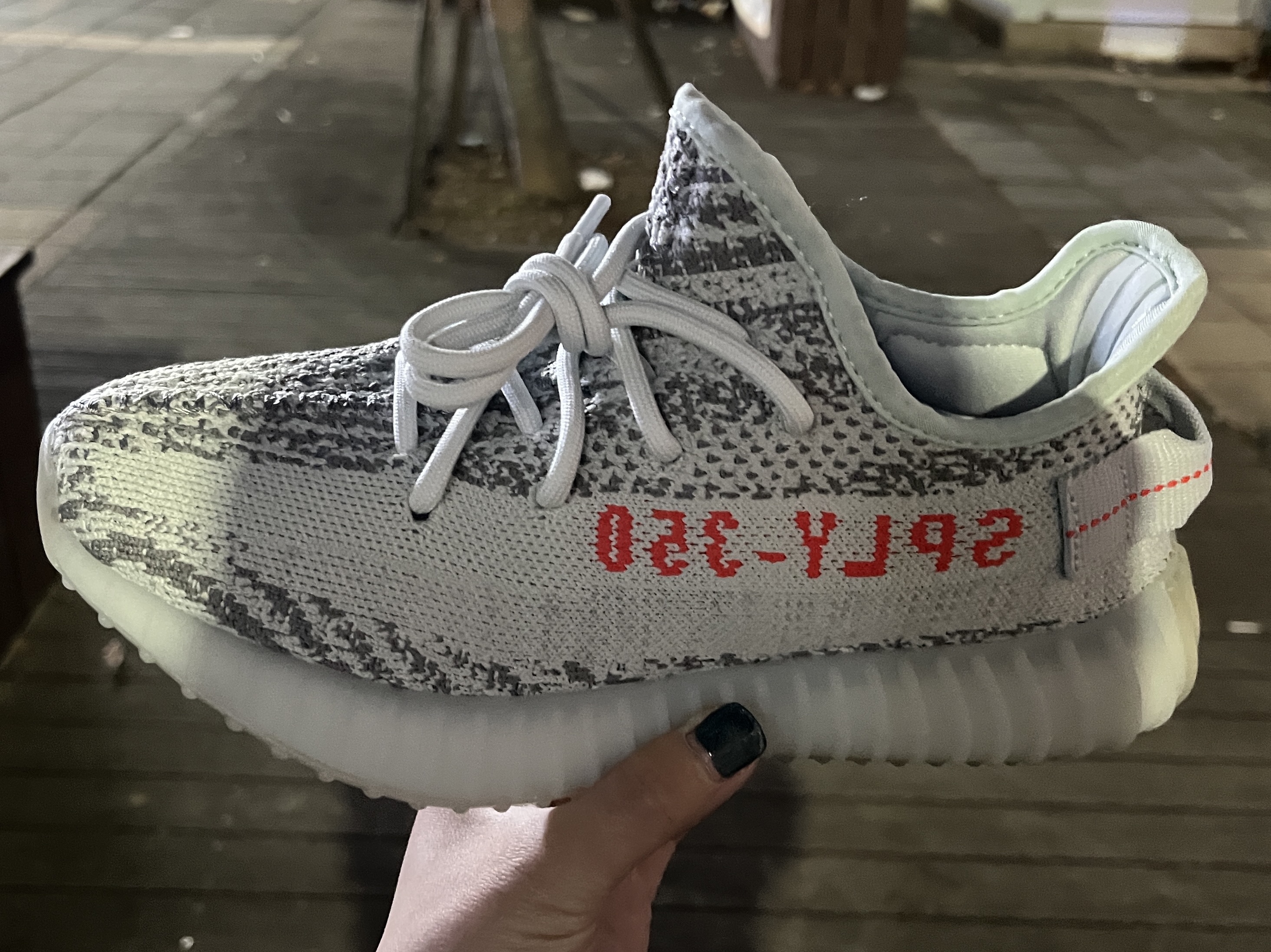 Adidas Yeezy Boost 350 V2 Blue Tint 2017 착용 스타일