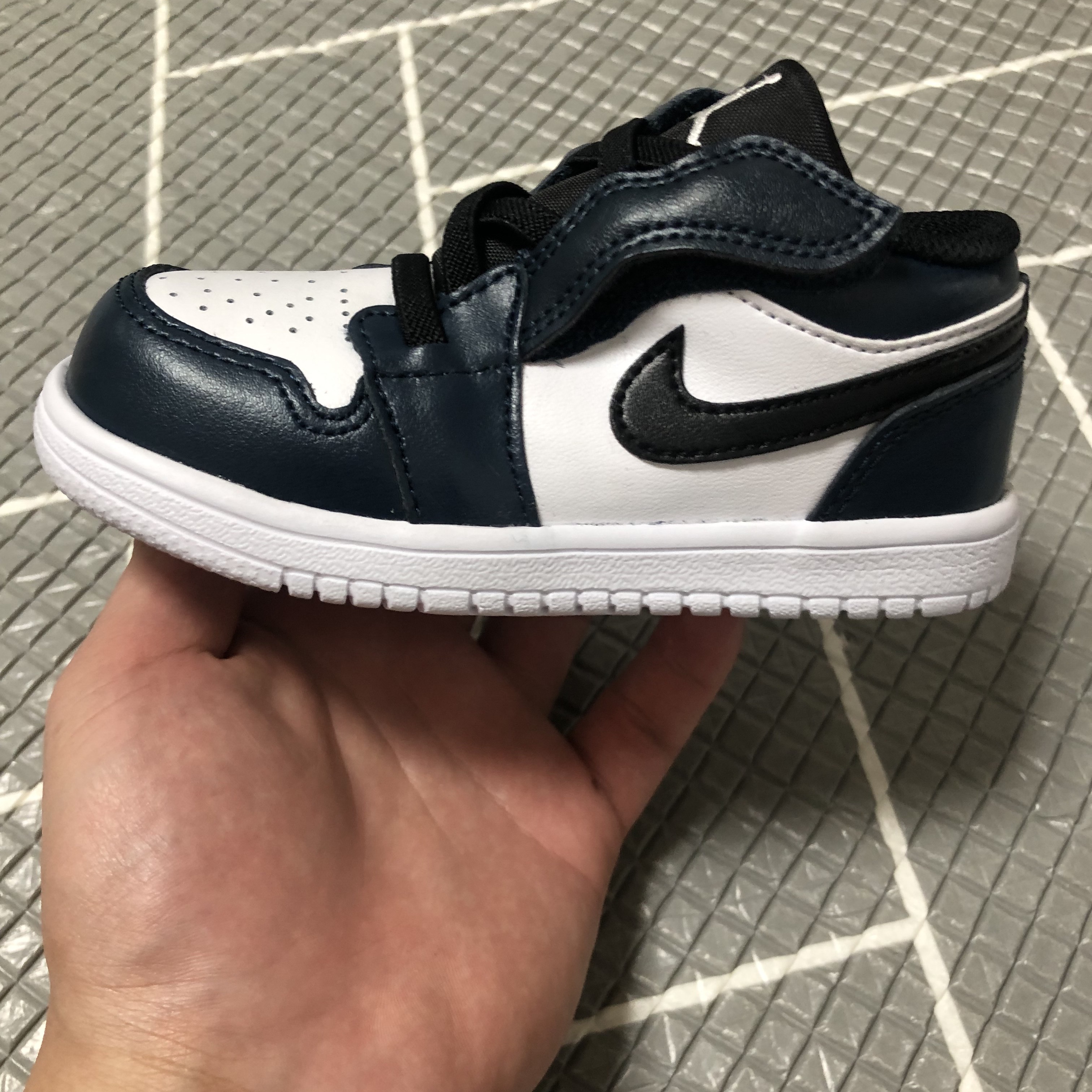 (PS) Jordan 1 Low Alt Armory Navy, (GS) Jordan 1 Low Armory Navy 착용 스타일 - 4