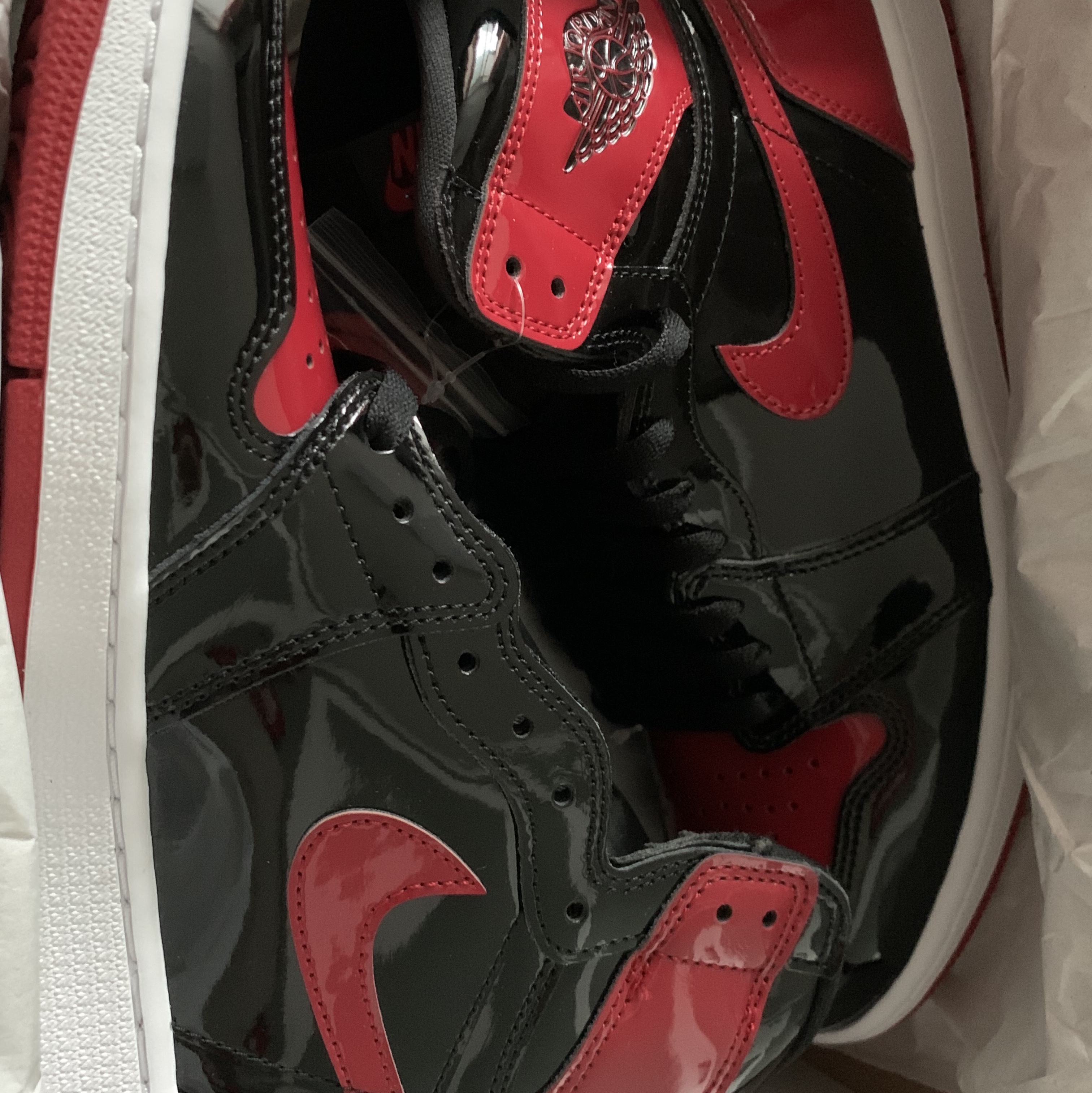 Jordan 1 Retro High OG Patent Bred 착용 스타일 - 2