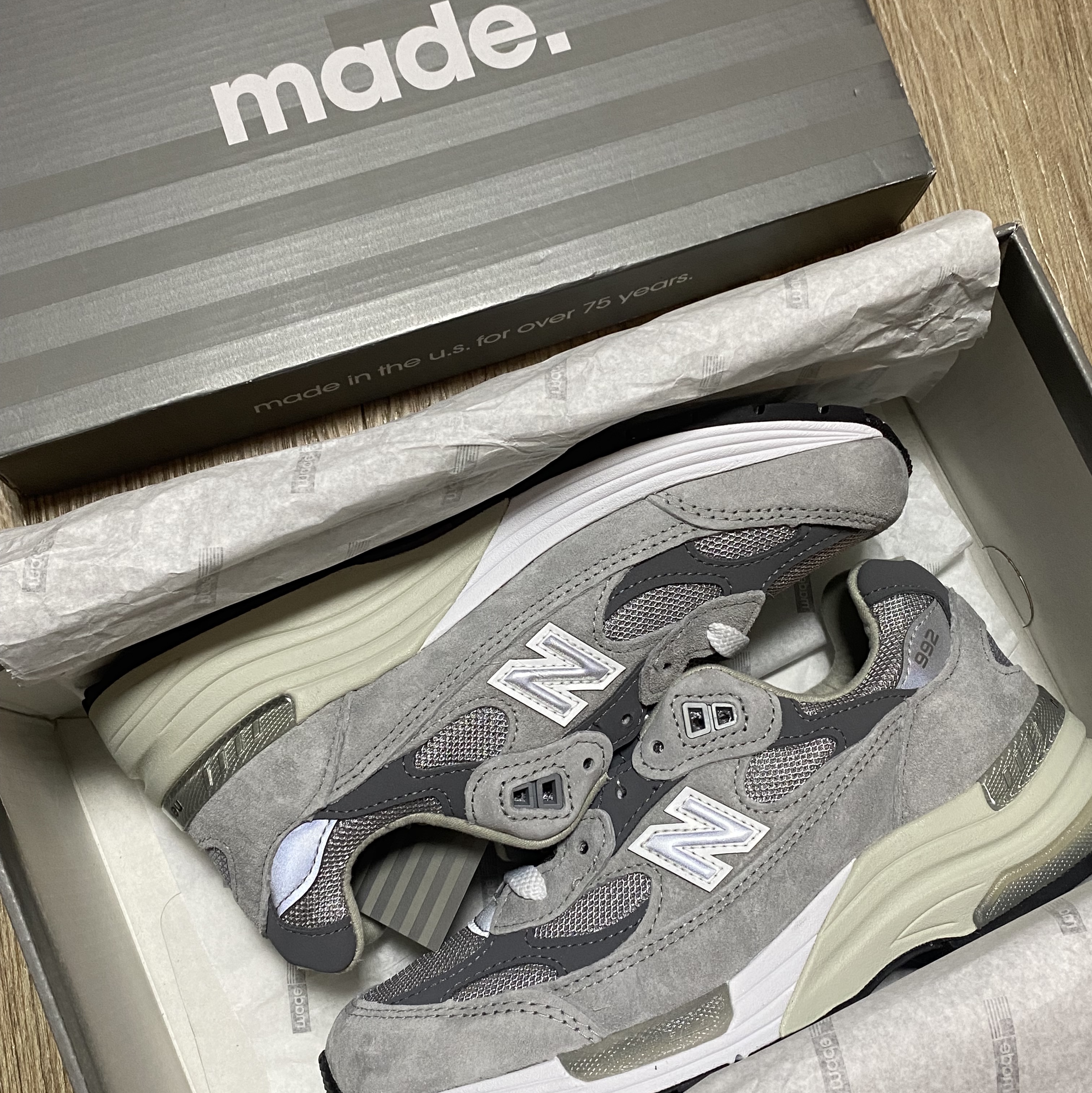 New Balance 992 Made in USA Grey - D Standard 착용 스타일 - 1