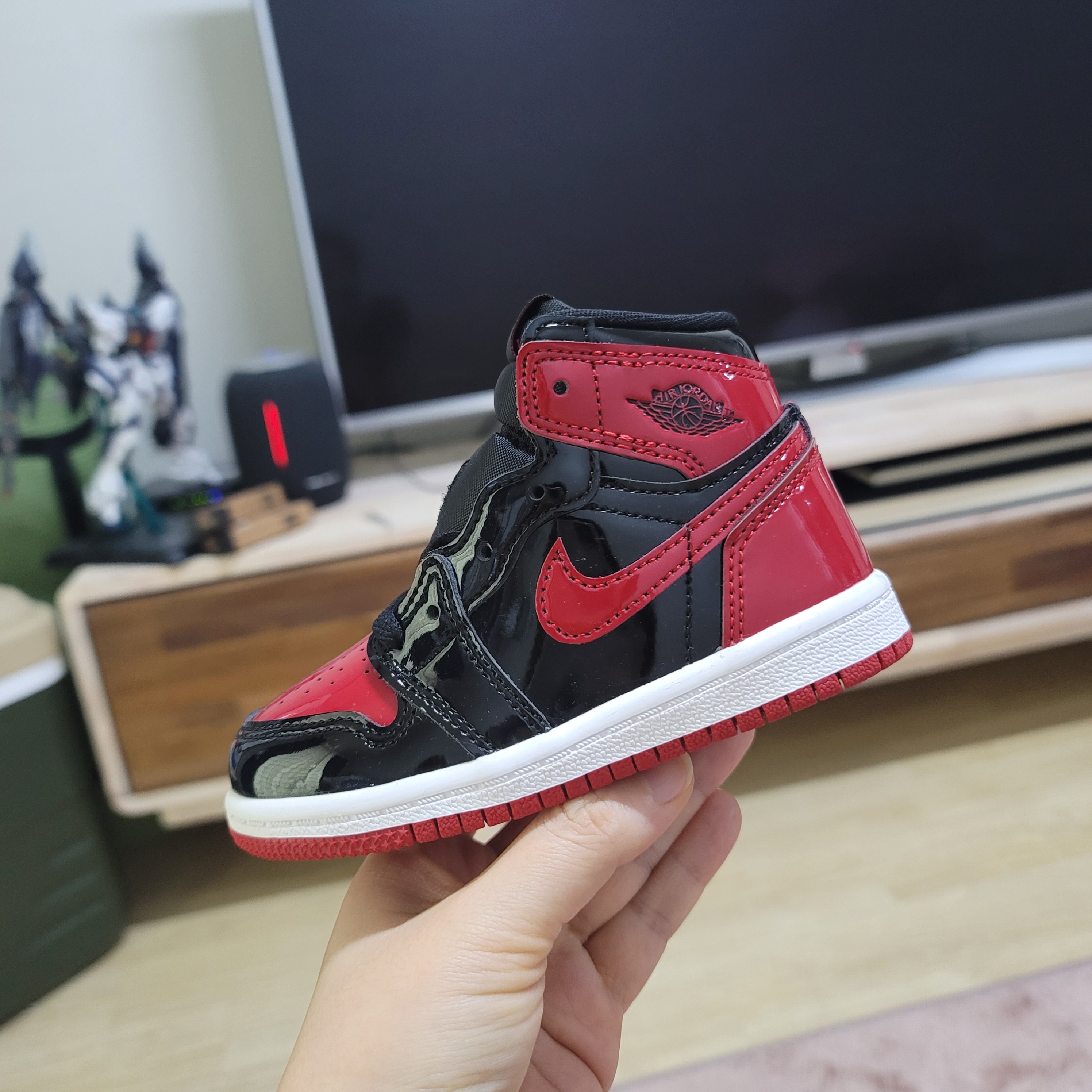 (TD) Jordan 1 Retro High OG Patent Bred 착용 스타일 - 1