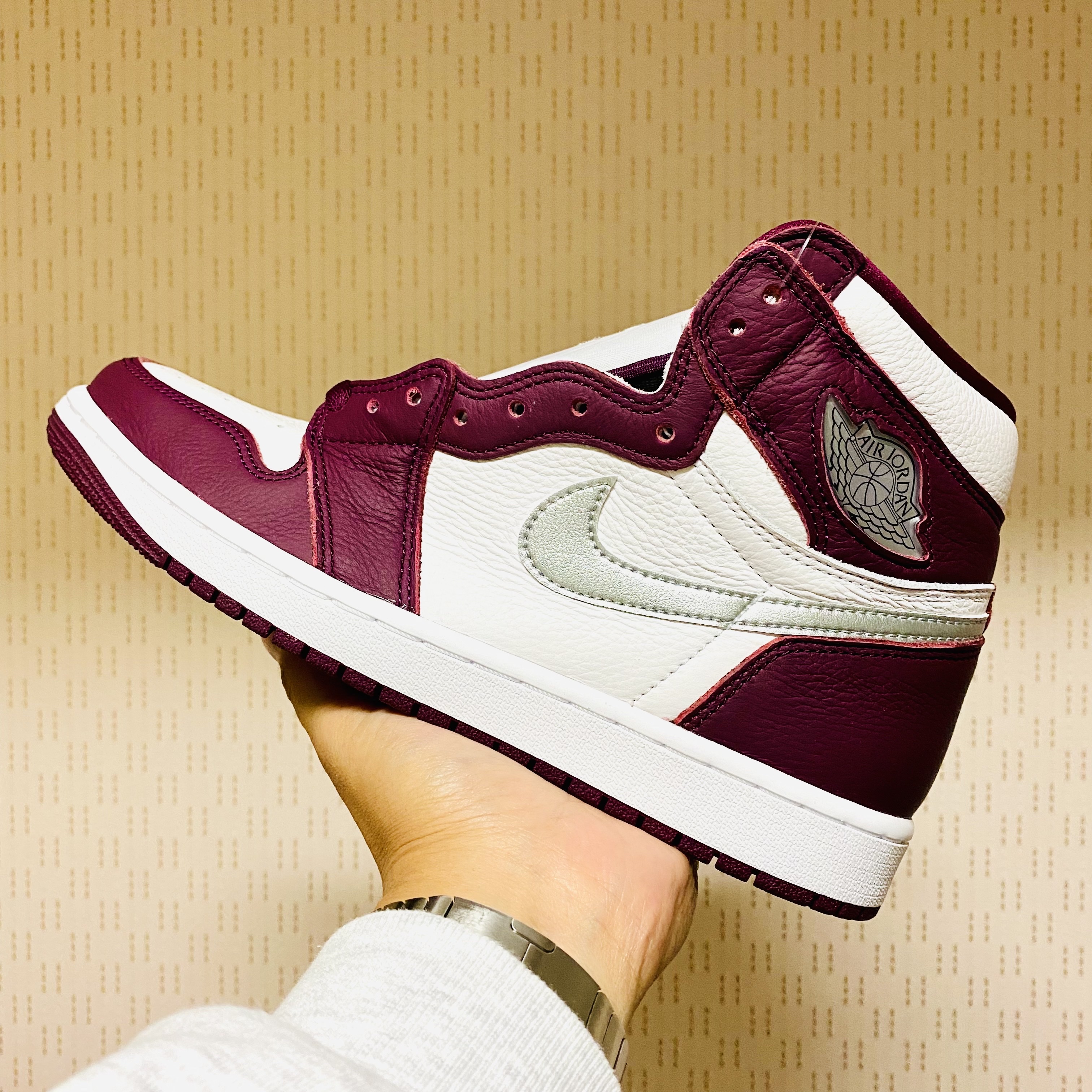 Jordan 1 Retro High OG Bordeaux 착용 스타일
