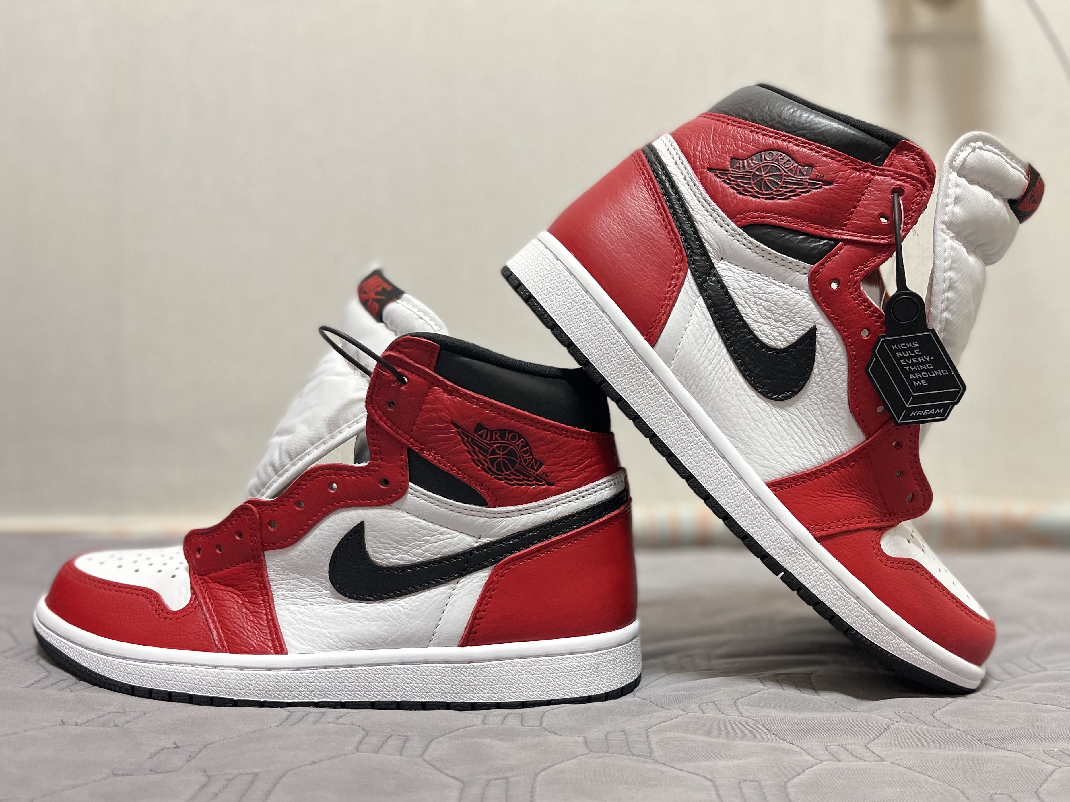Jordan 1 Retro High OG Light Fusion Red 착용 스타일 - 1