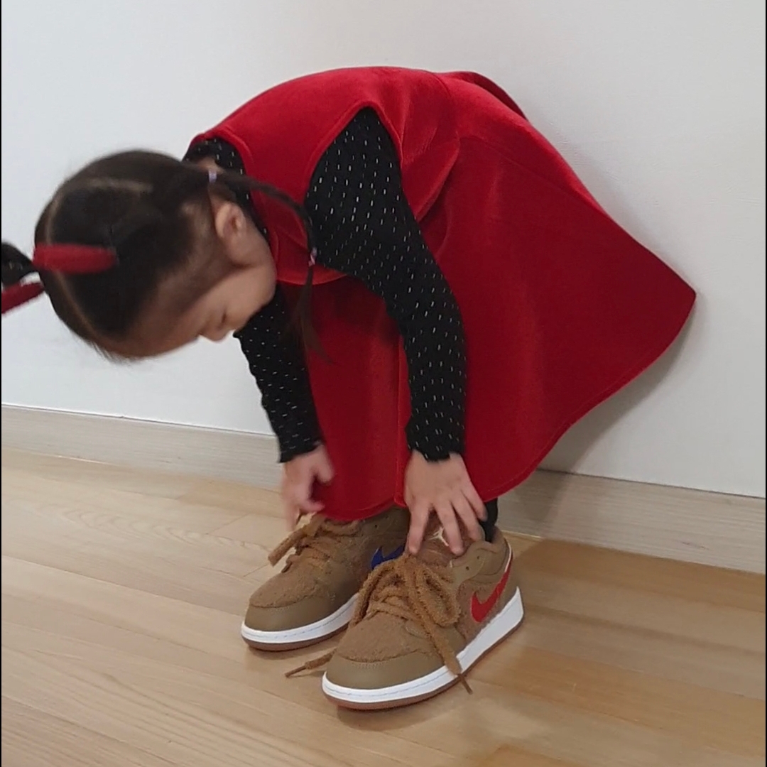 (GS) Jordan 1 Low Teddy Bear 착용 스타일