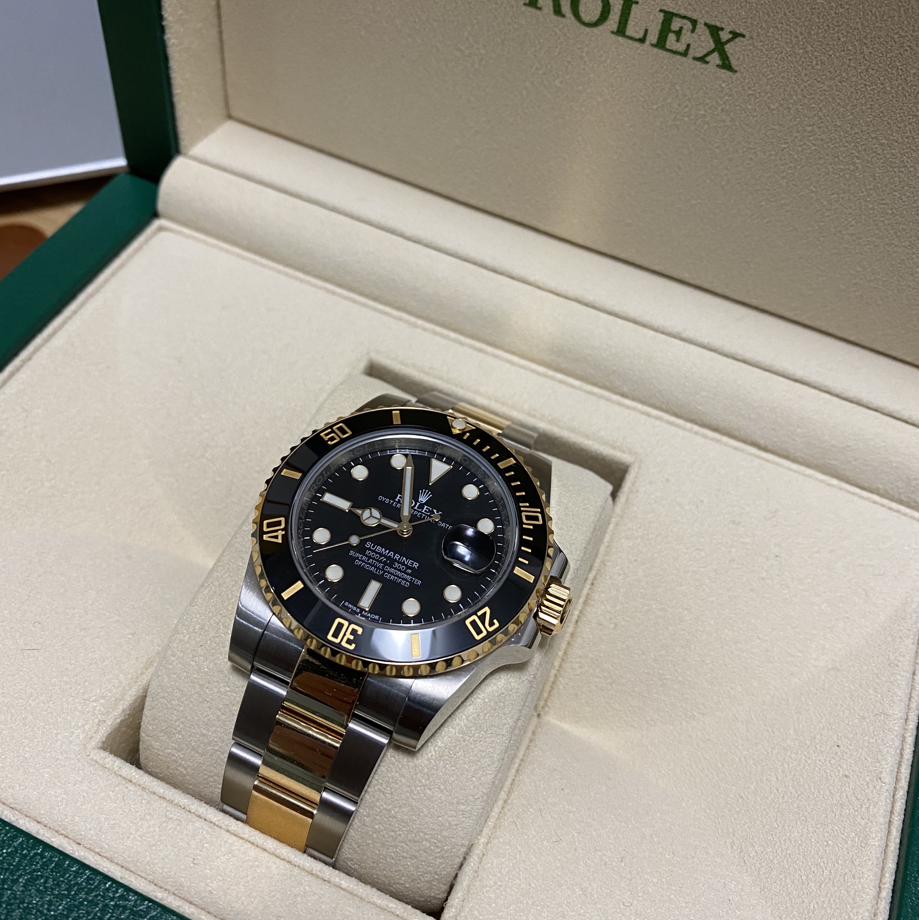 Rolex Submariner Date 41mm 126613LN Black Oyster 착용 스타일 - 4