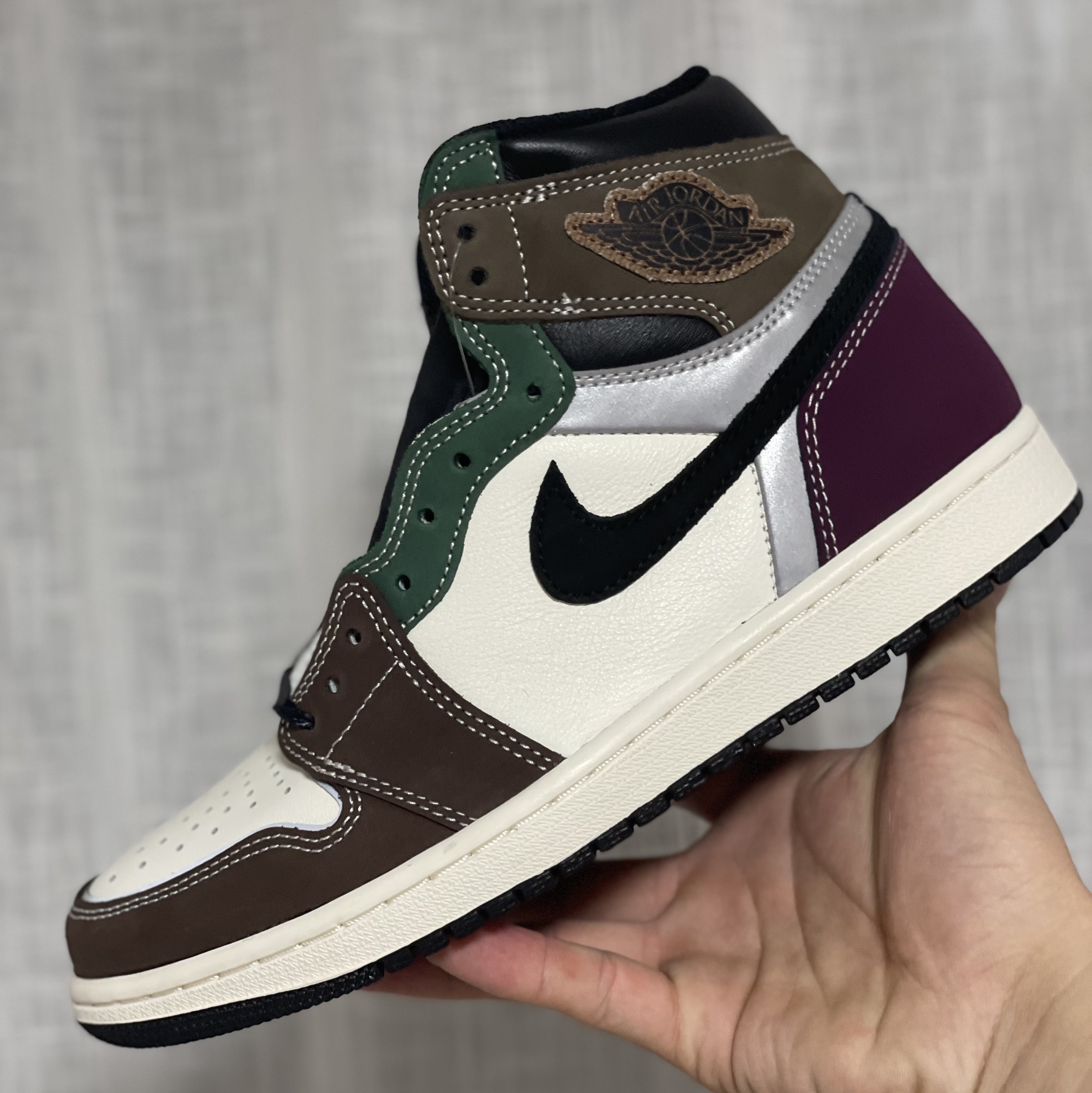 Jordan 1 Retro High OG Craft 착용 스타일
