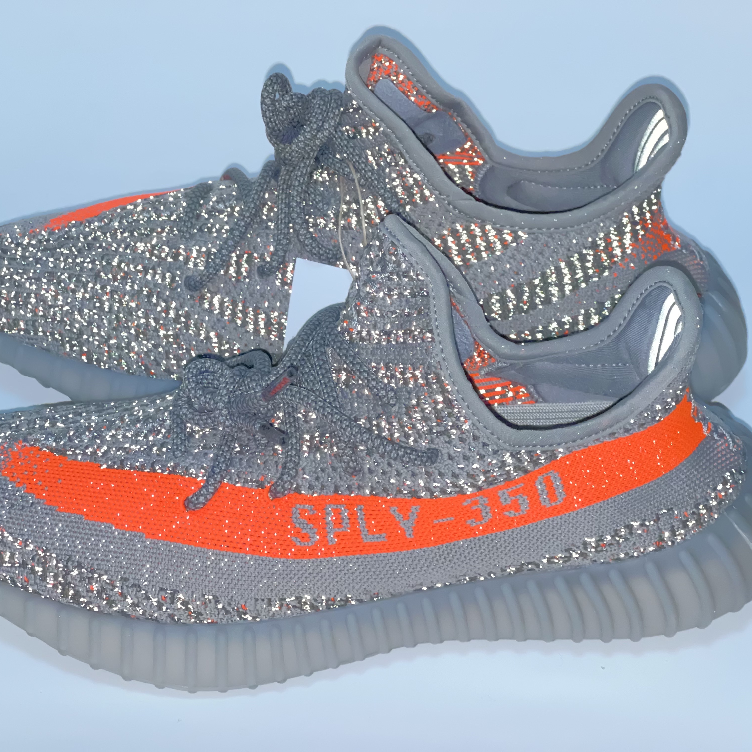 Adidas Yeezy Boost 350 V2 Beluga - Reflective 착용 스타일 - 2