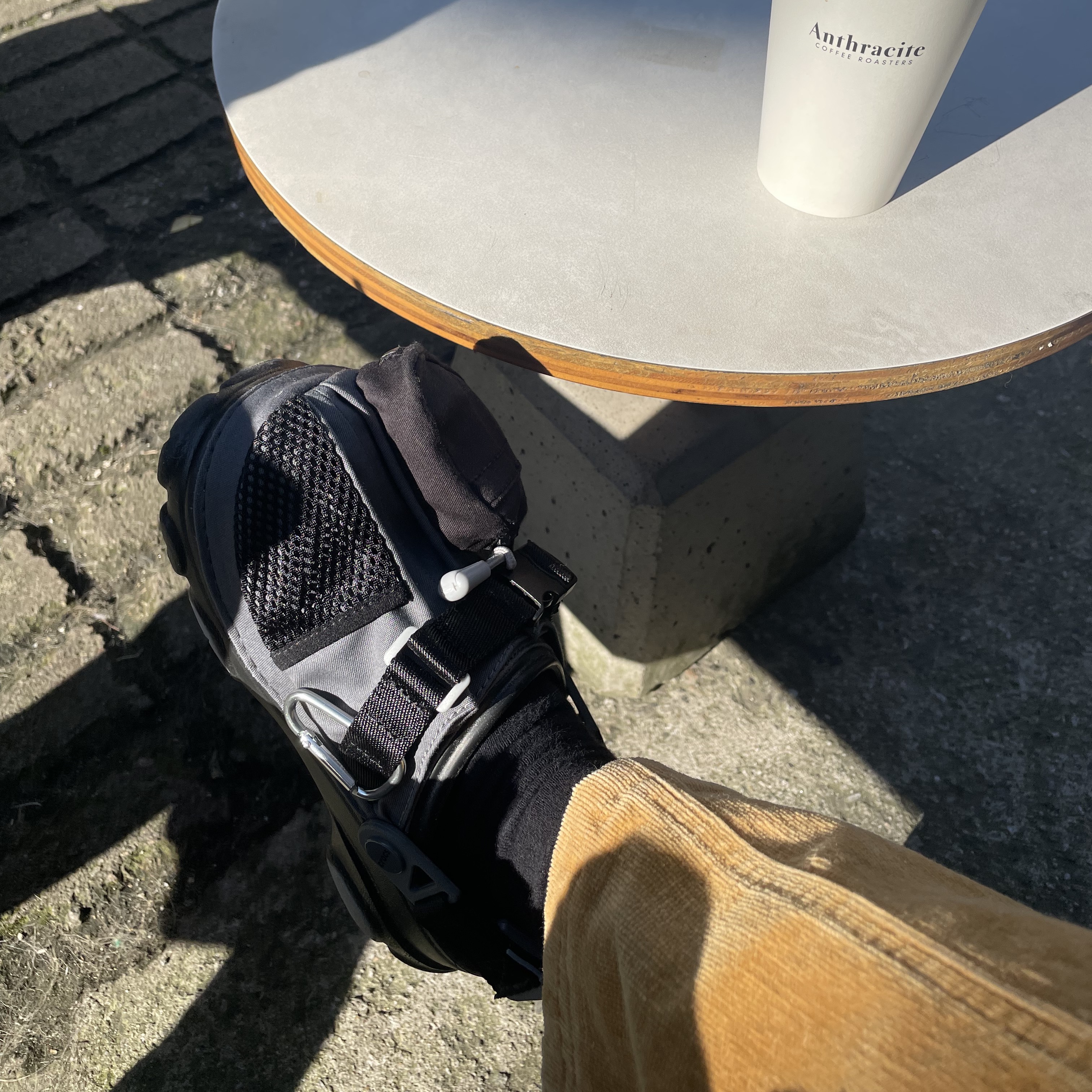 Crocs x Beams Classic All Terrain Mountain Parka Clog Grey 착용 스타일