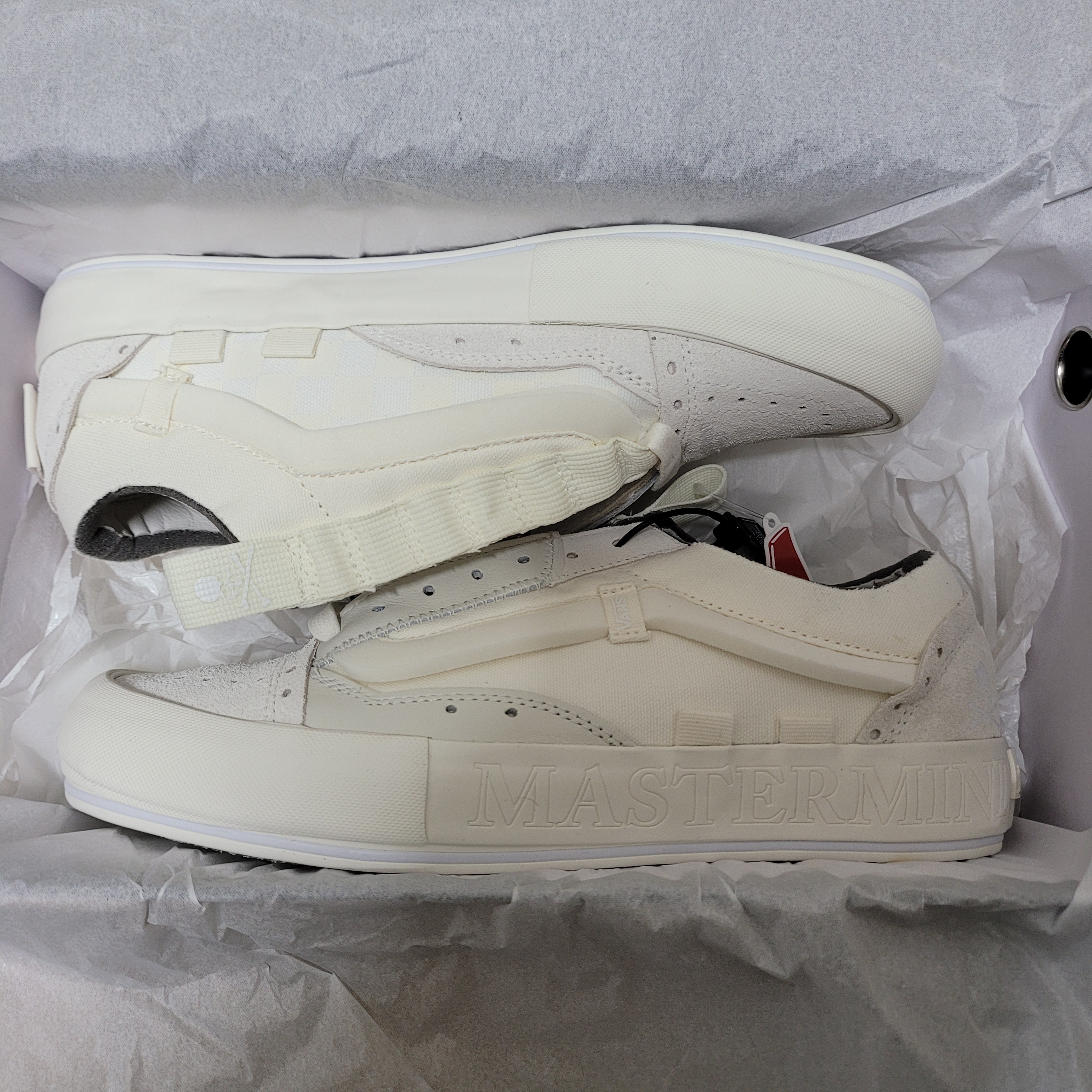 Vans Vault x Mastermind x END. Old Skool Cap LX Marshmallow 착용 스타일