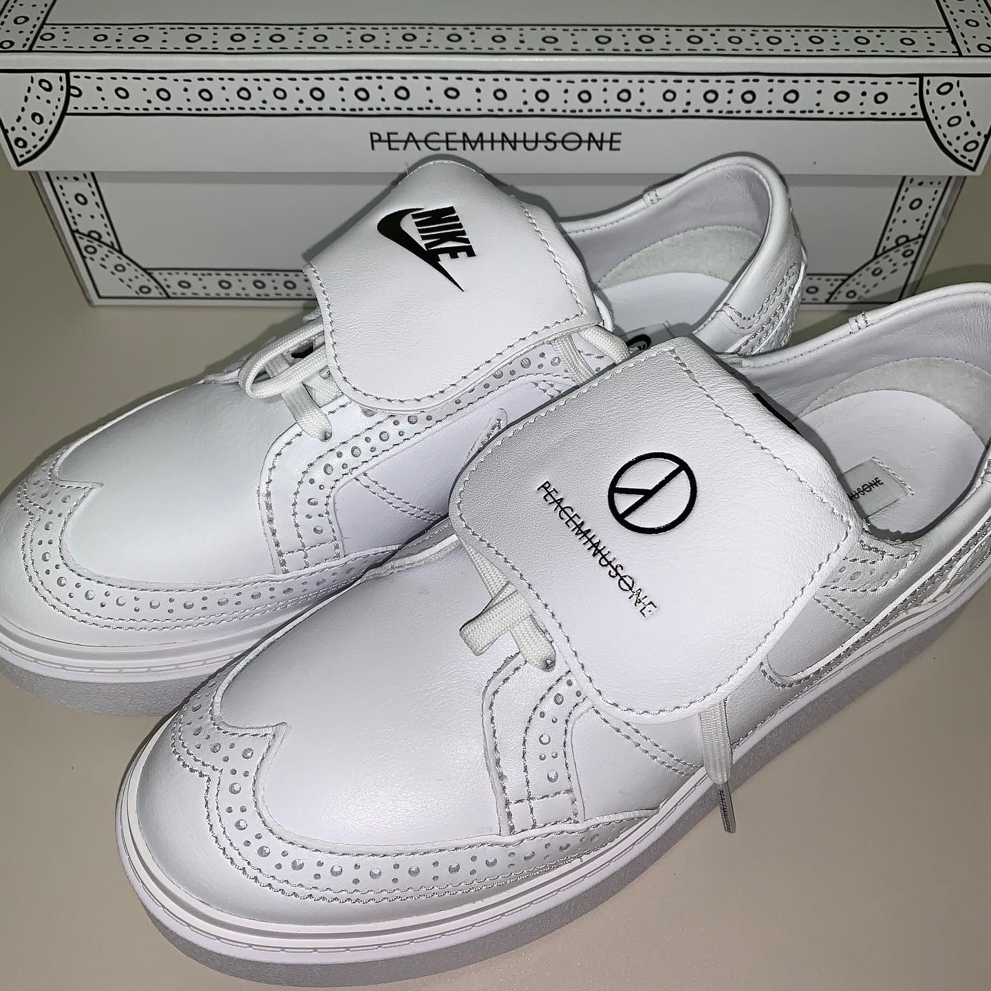 Nike x Peaceminusone Kwondo1 White 착용 스타일 - 1