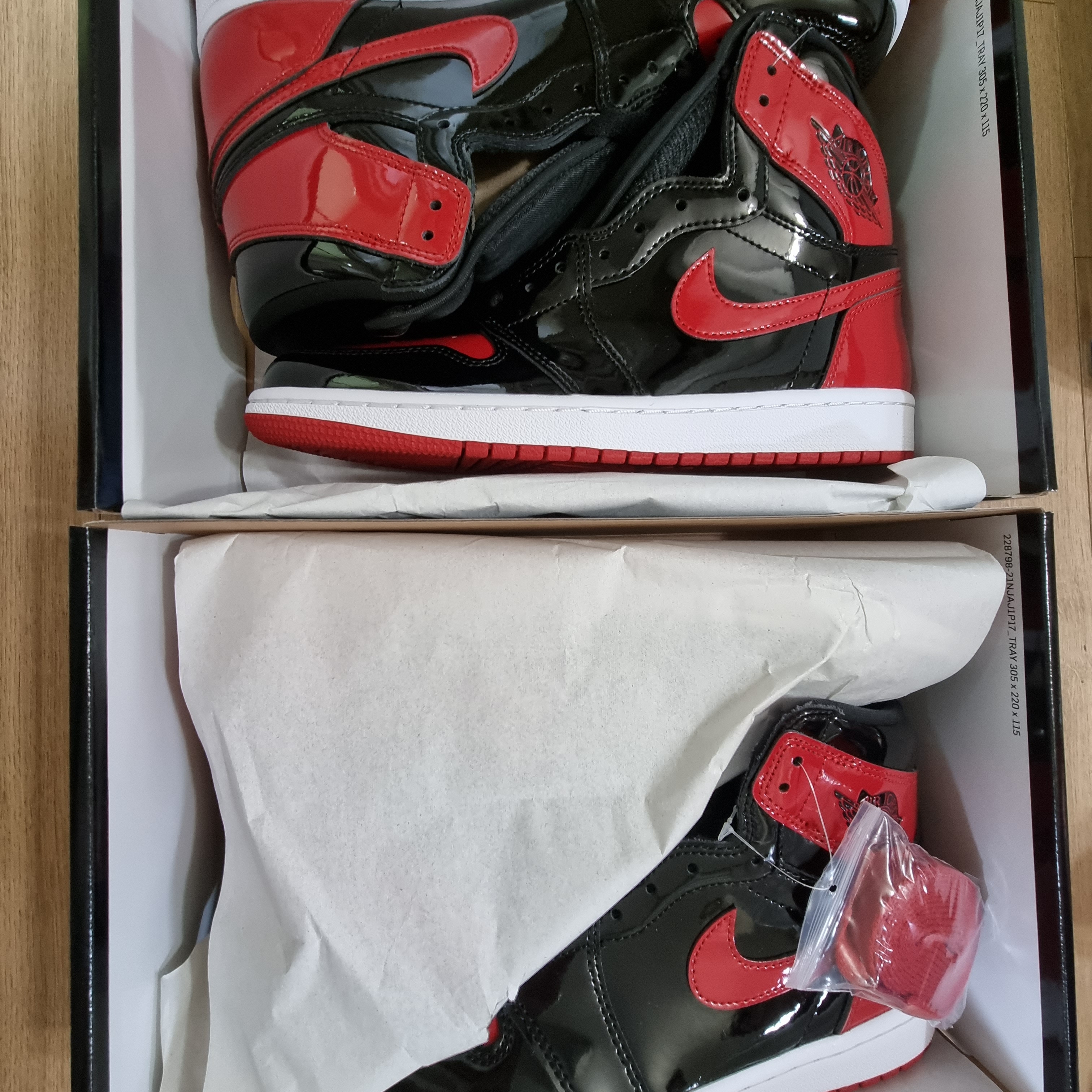 Jordan 1 Retro High OG Patent Bred 착용 스타일