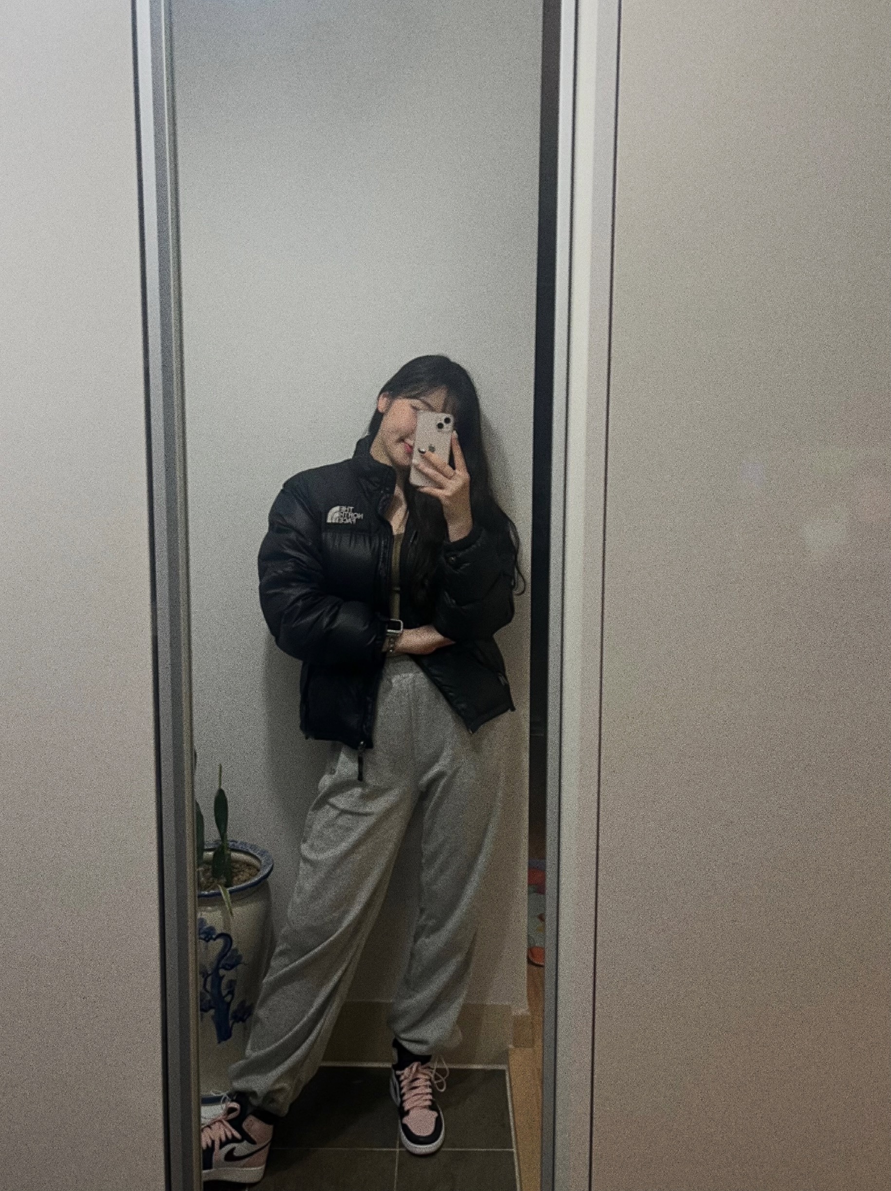 (W) Jordan 1 Retro High OG Atmosphere 착용 스타일