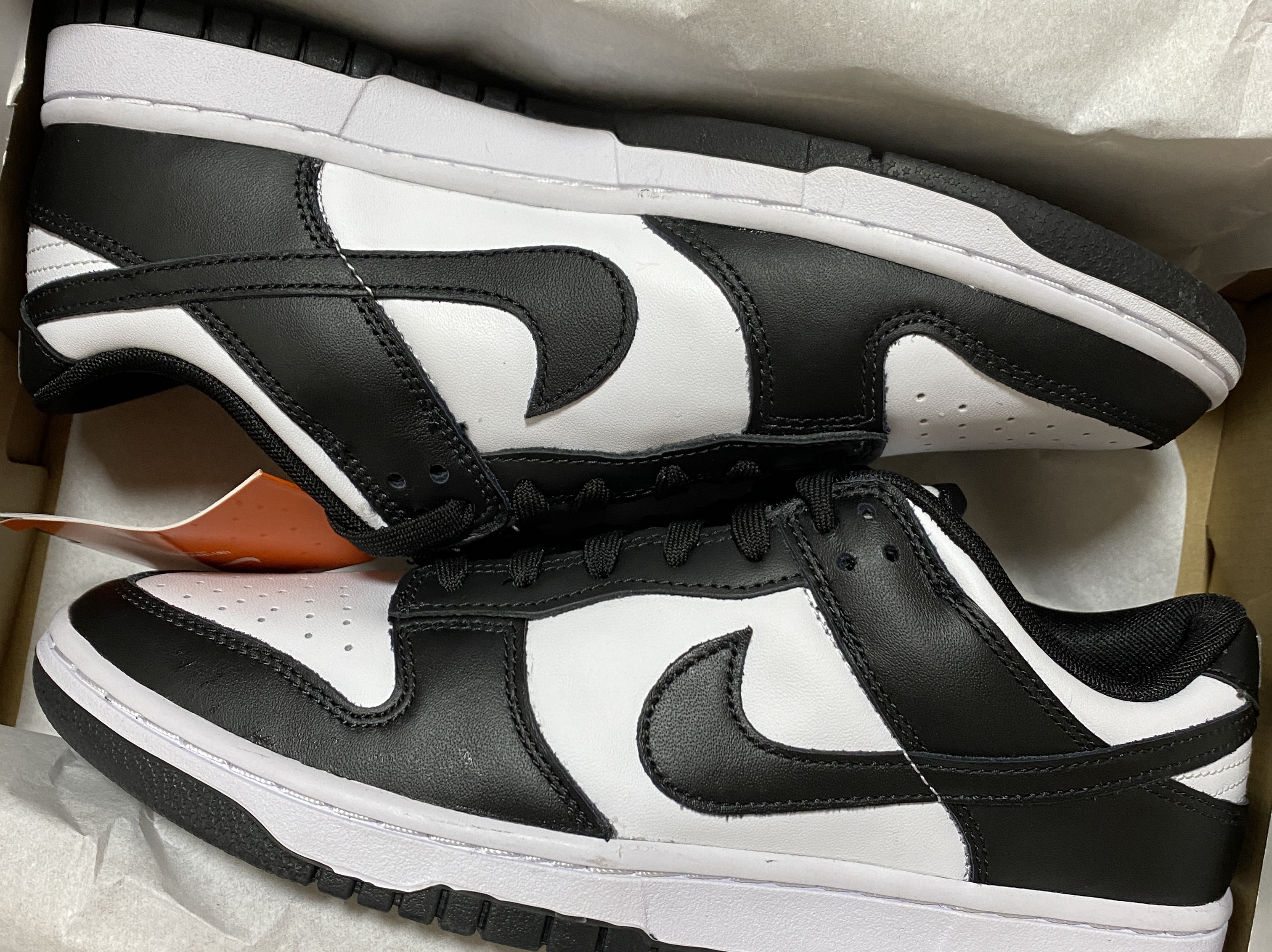 Nike Dunk Low Retro Black 착용 스타일