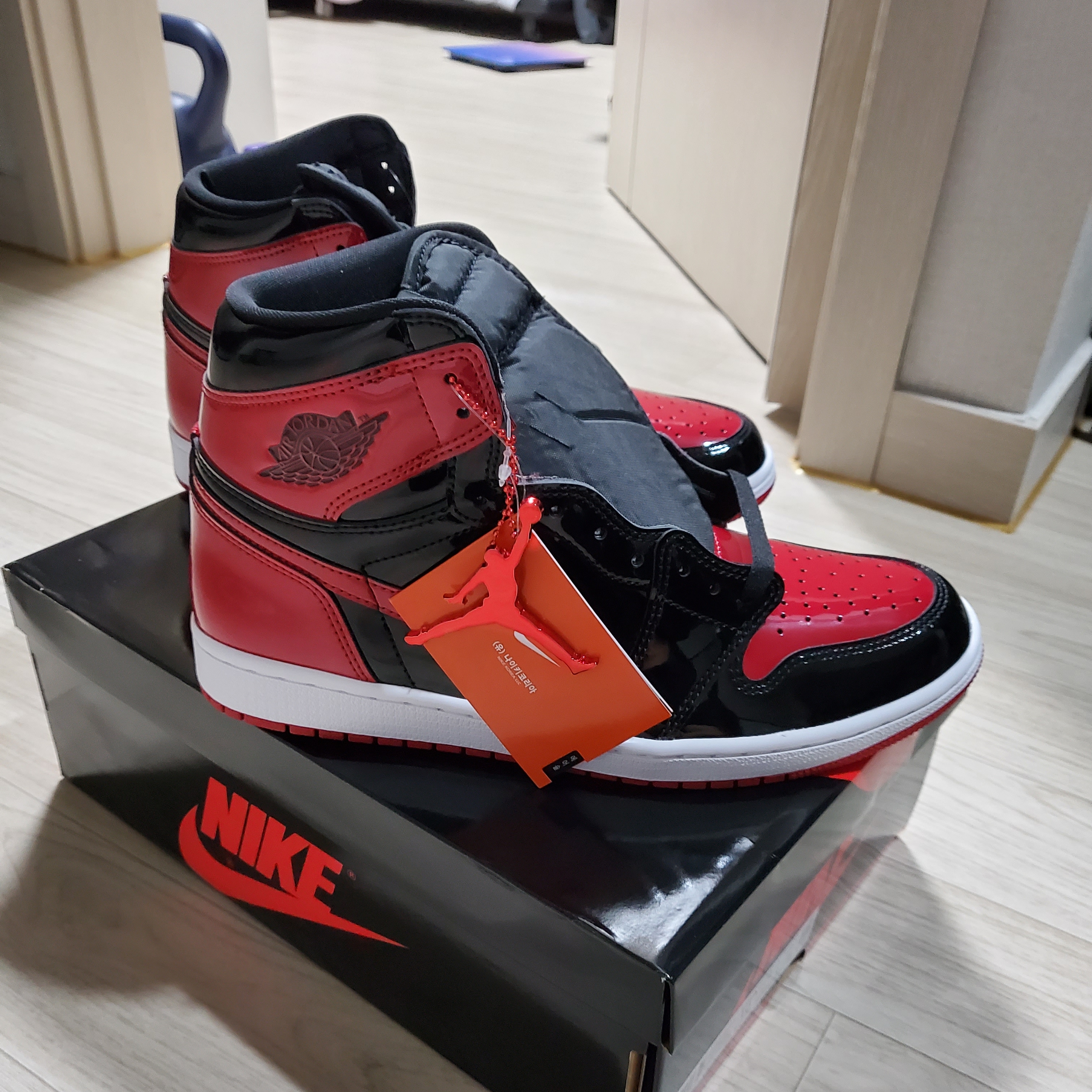 Jordan 1 Retro High OG Patent Bred 착용 스타일