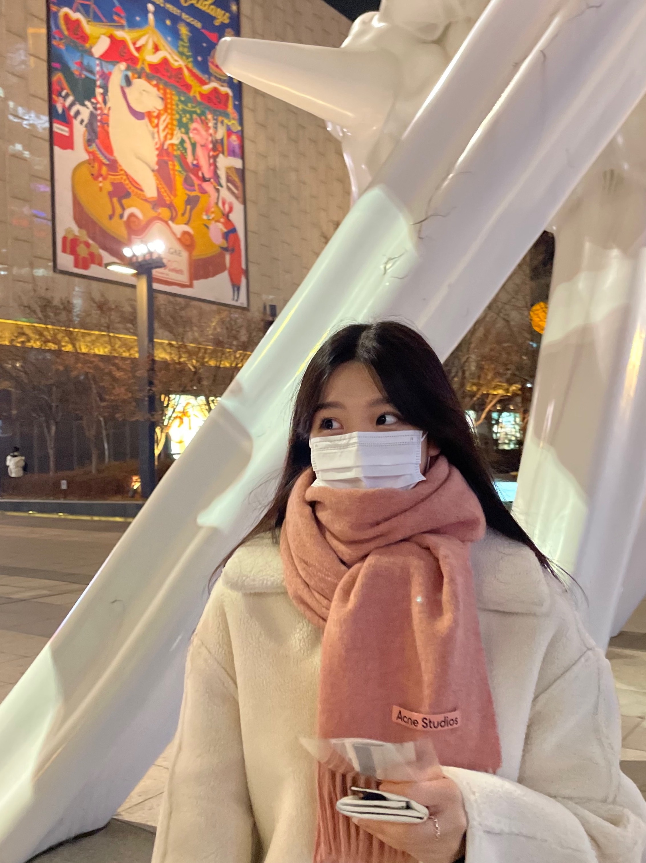 Acne Studios Canada Narrow New Wool Muffler Rose Melange 착용 스타일 - 2