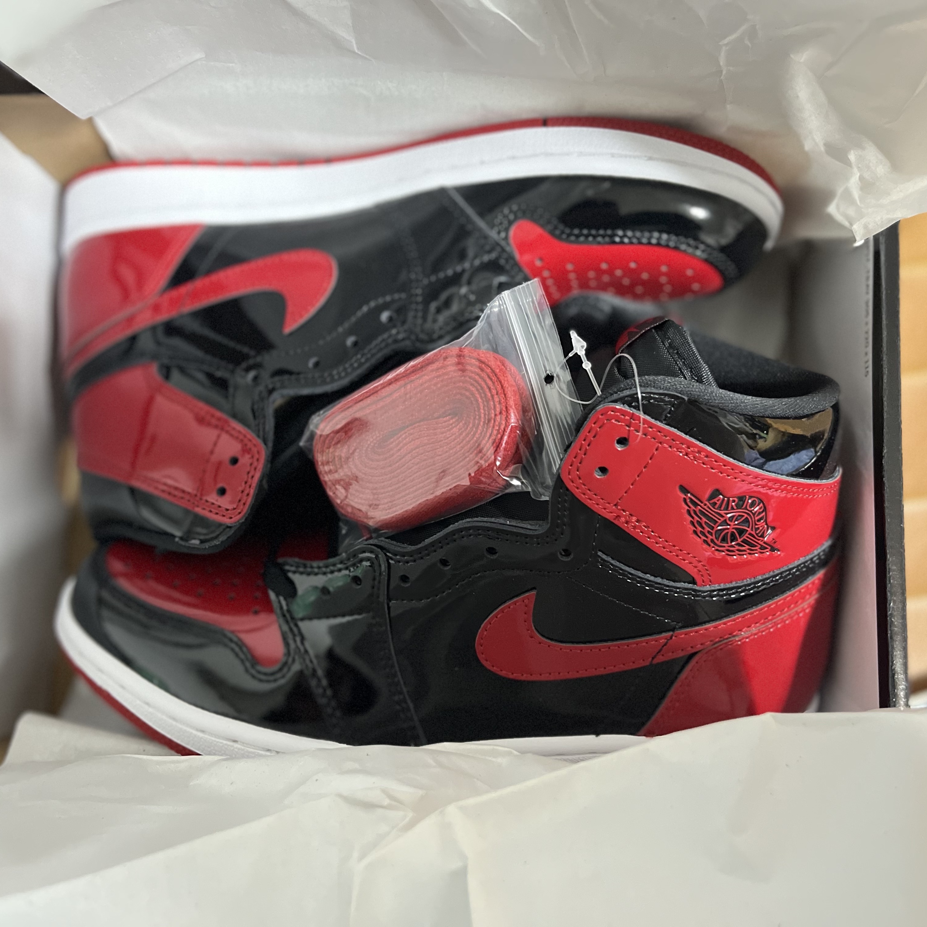 Jordan 1 Retro High OG Patent Bred 착용 스타일