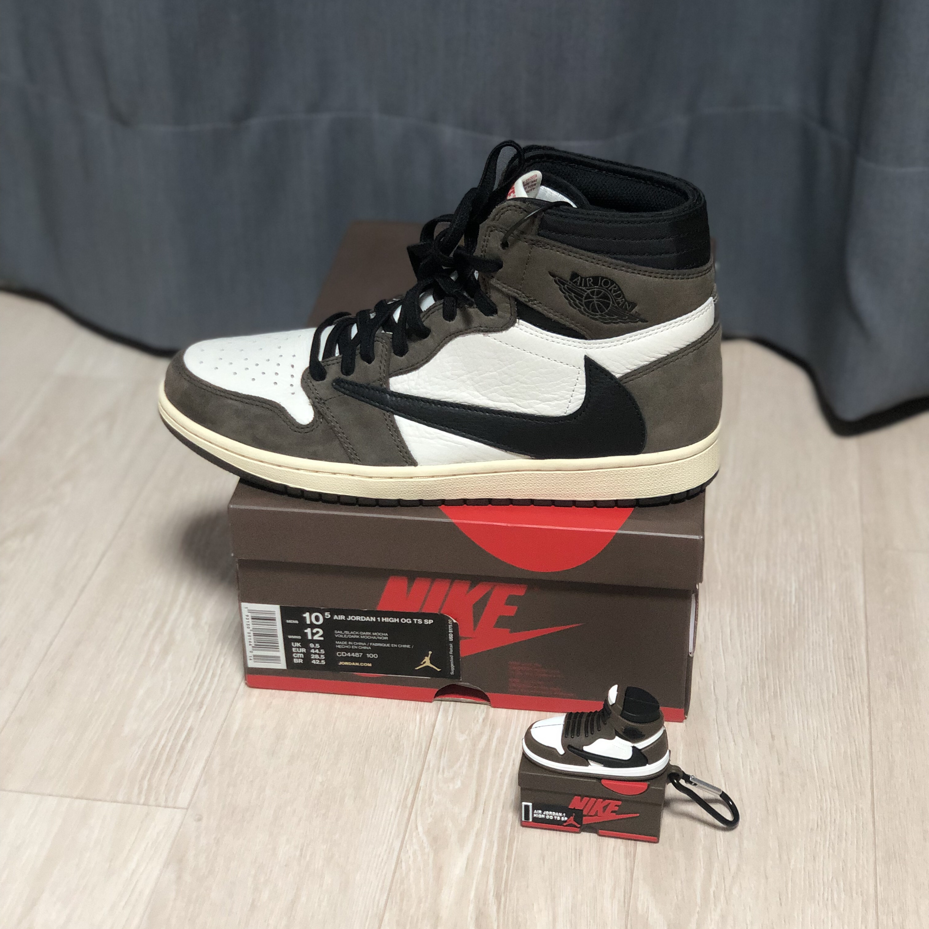 Jordan 1 x Travis Scott Retro High OG SP Mocha 착용 스타일