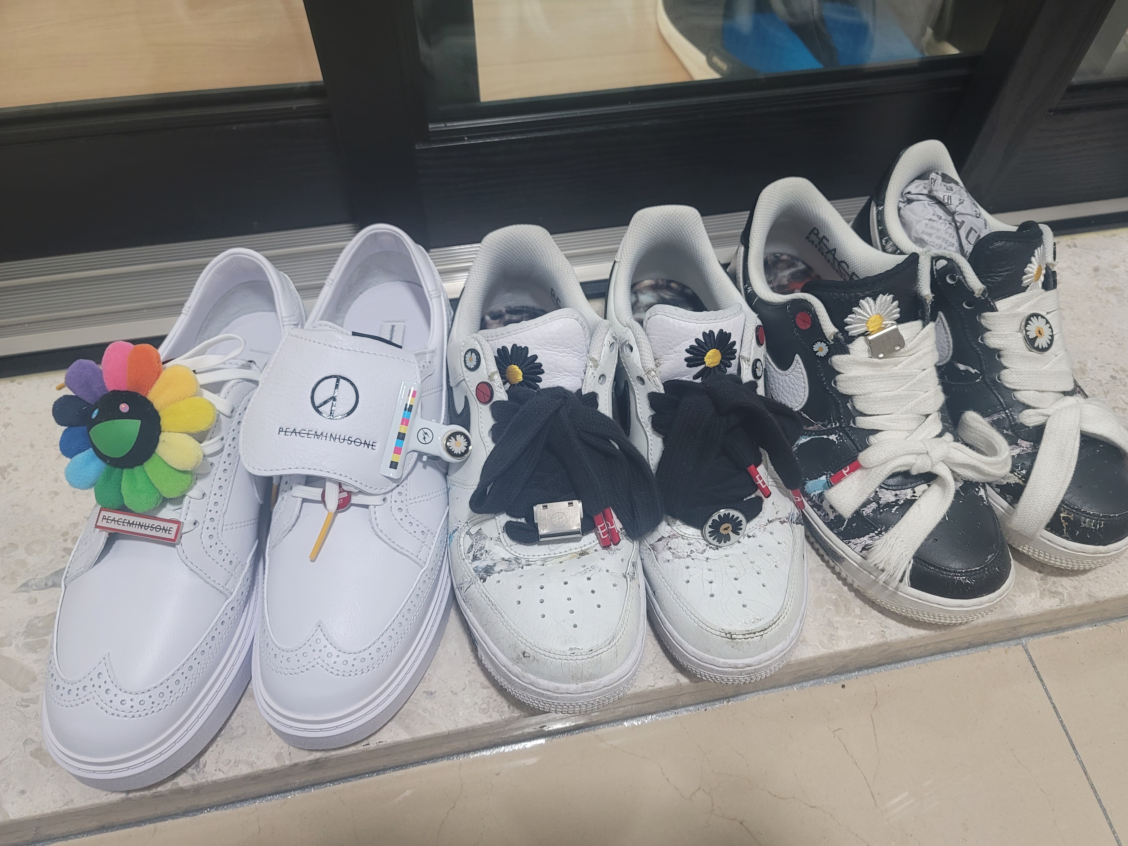 Nike x Peaceminusone Kwondo1 White, Nike x Peaceminusone Air Force 1 Low Para-Noise 2.0 착용 스타일