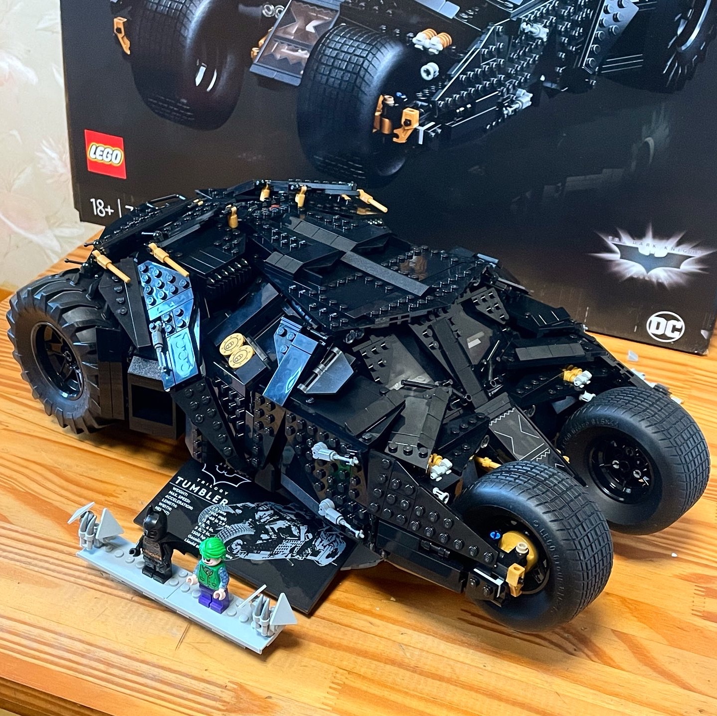 Lego DC Comics Batman Batmobile Tumbler 착용 스타일