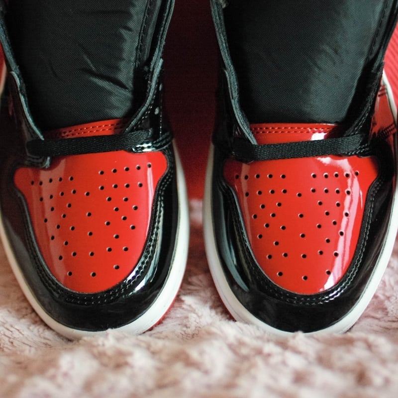 Jordan 1 Retro High OG Patent Bred 착용 스타일 - 2
