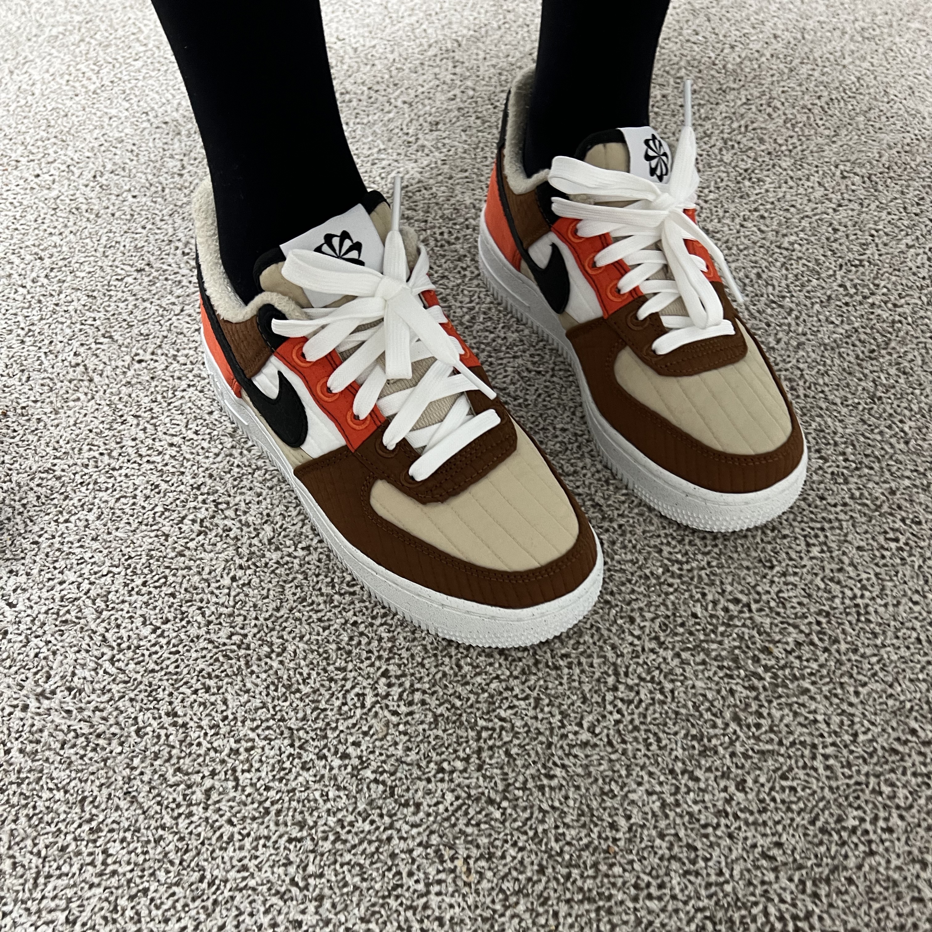 (W) Nike Air Force 1 '07 LXX Next Nature Pecan Quilt 착용 스타일