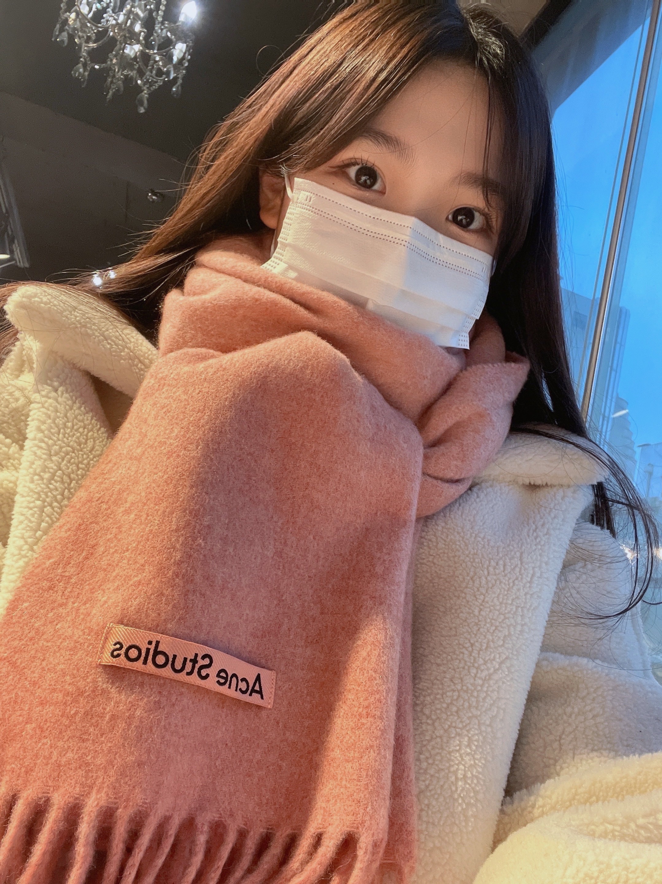 Acne Studios Canada Narrow New Wool Muffler Rose Melange 착용 스타일 - 1