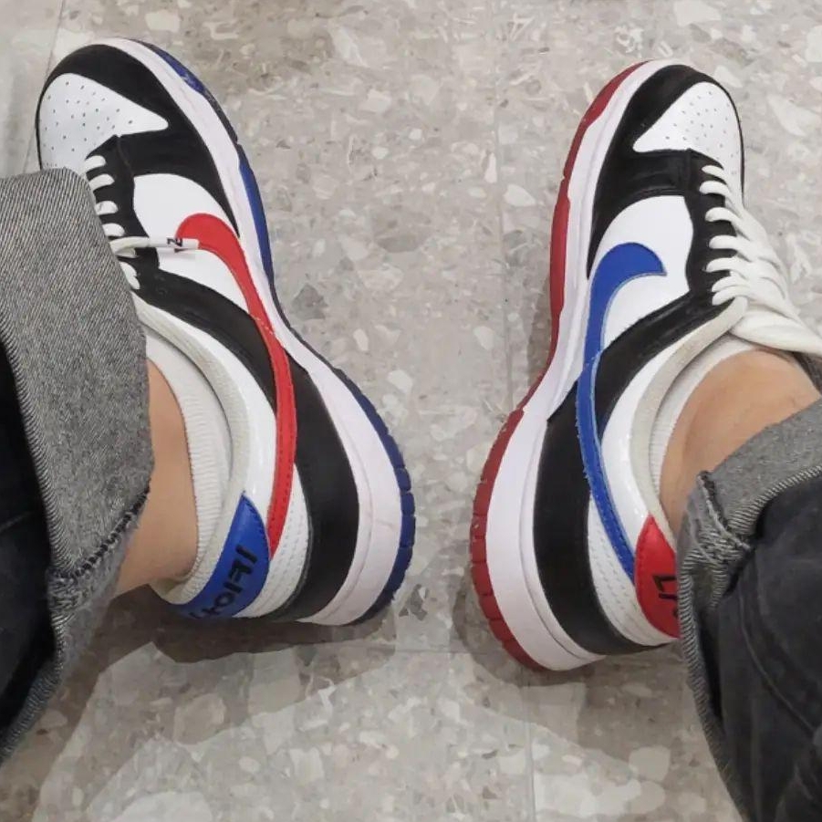 Nike Dunk Low SE Seoul 착용 스타일