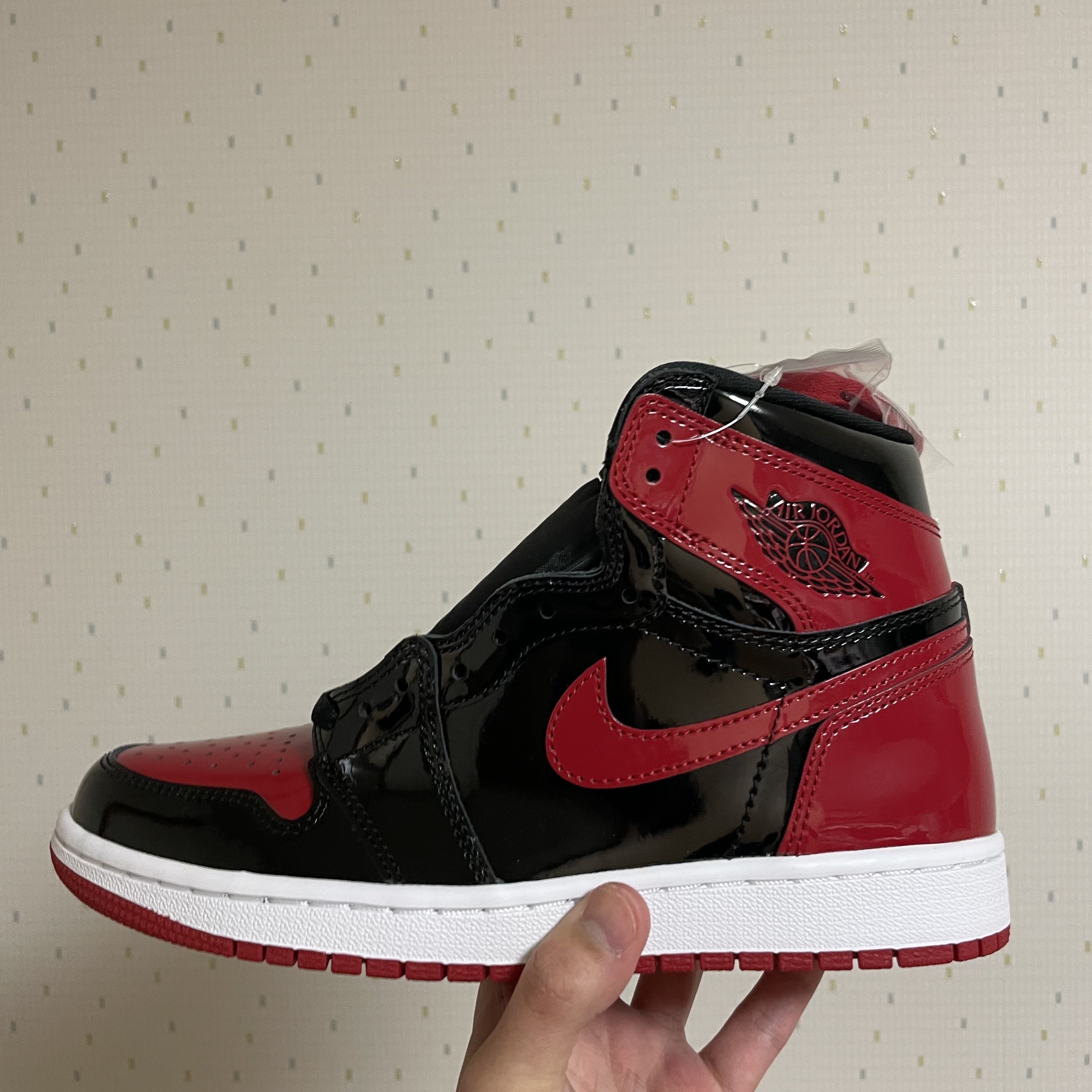Jordan 1 Retro High OG Patent Bred 착용 스타일