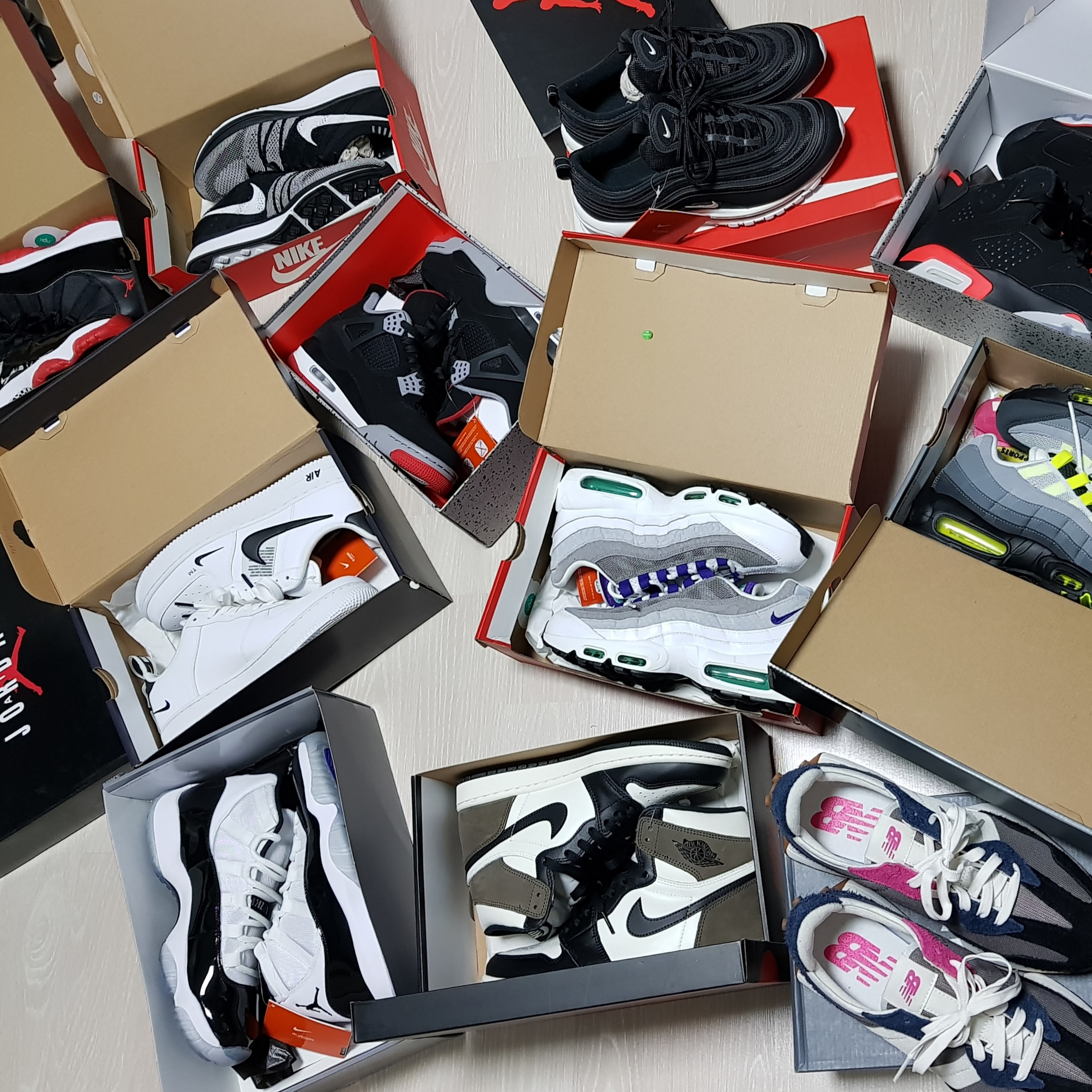 Jordan 11 Retro Bred 2012, Jordan 11 Retro Concord 2018 착용 스타일