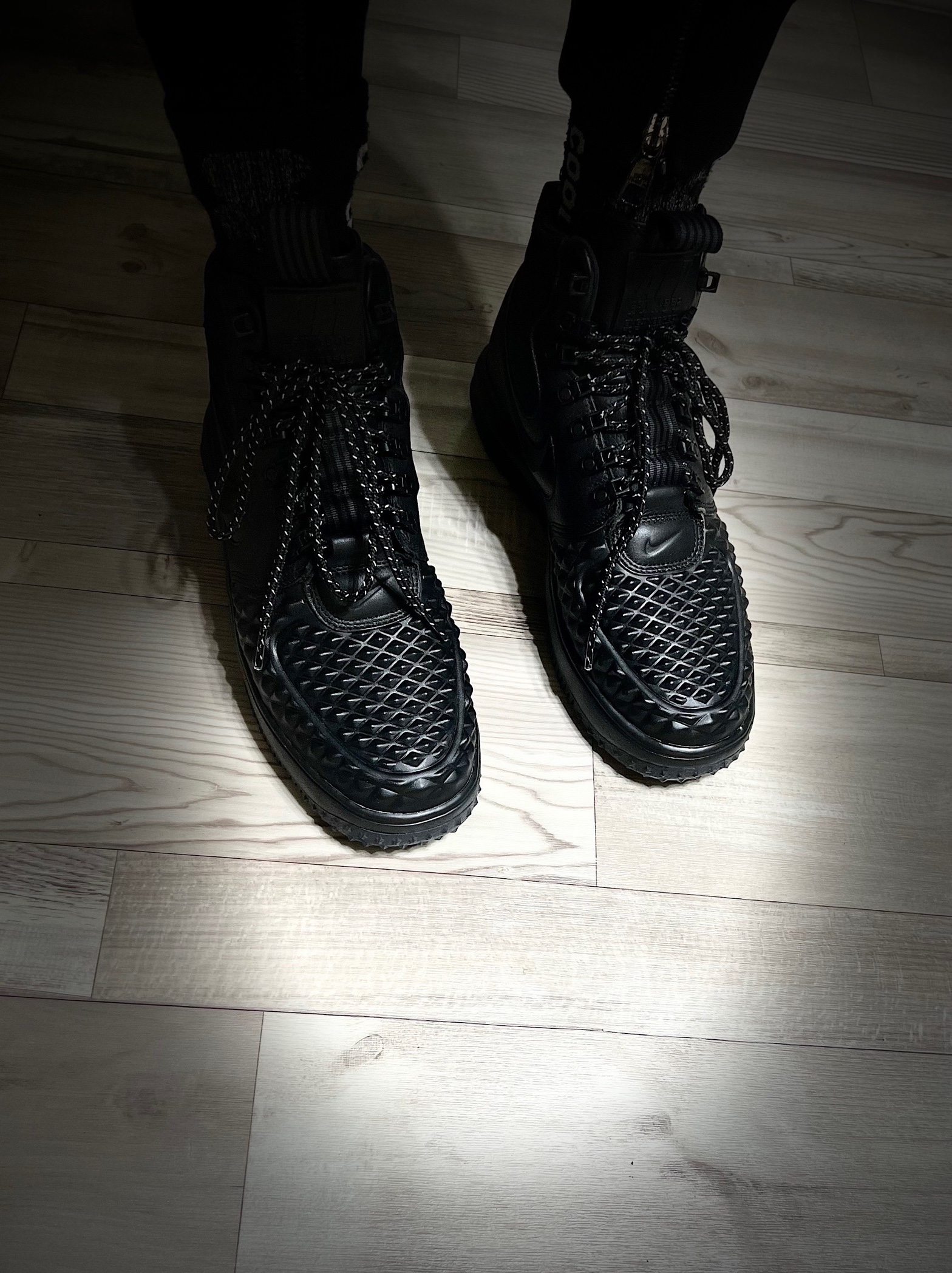 Nike Lunar Force 1 Duckboot Black 착용 스타일 - 4
