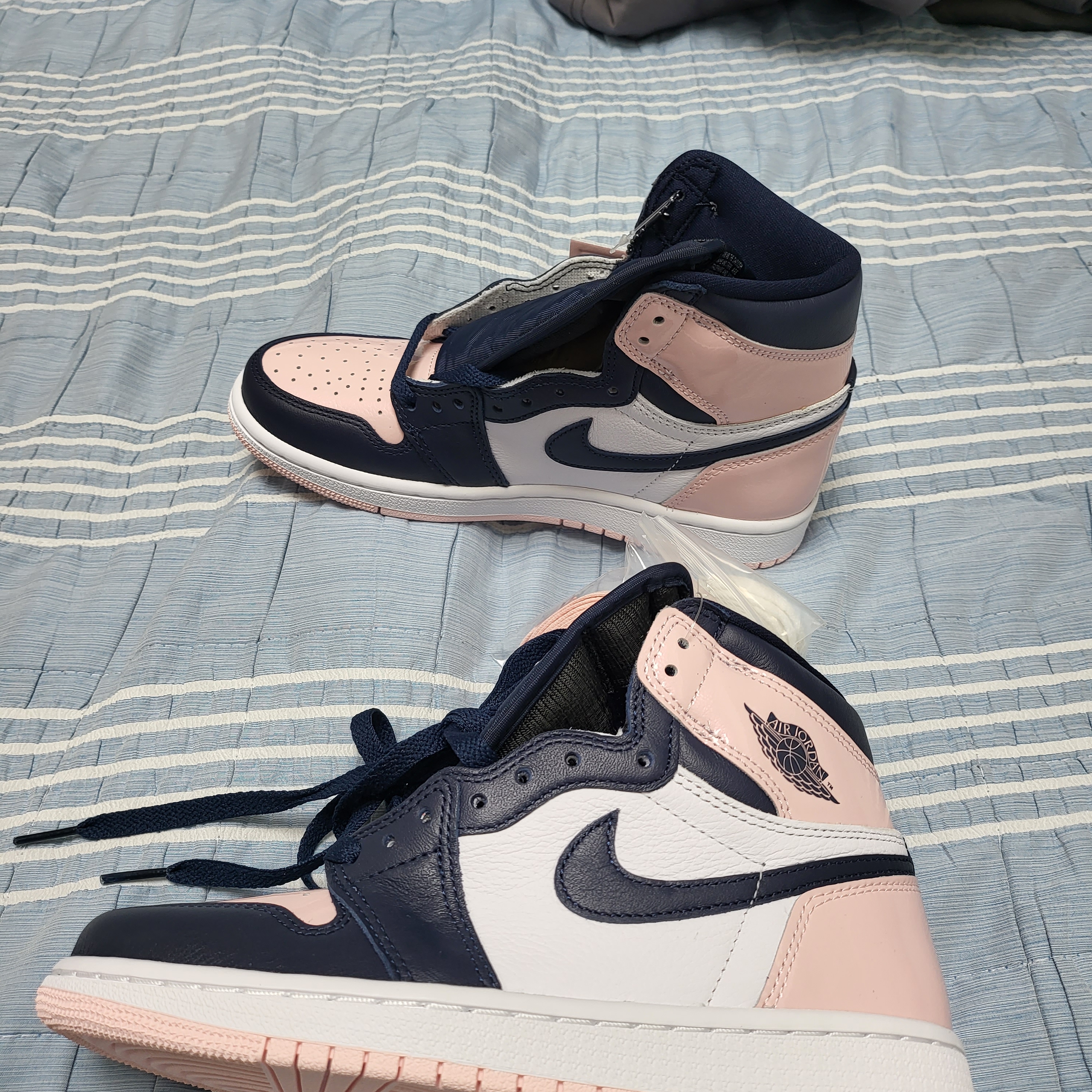 (W) Jordan 1 Retro High OG Atmosphere 착용 스타일 - 2