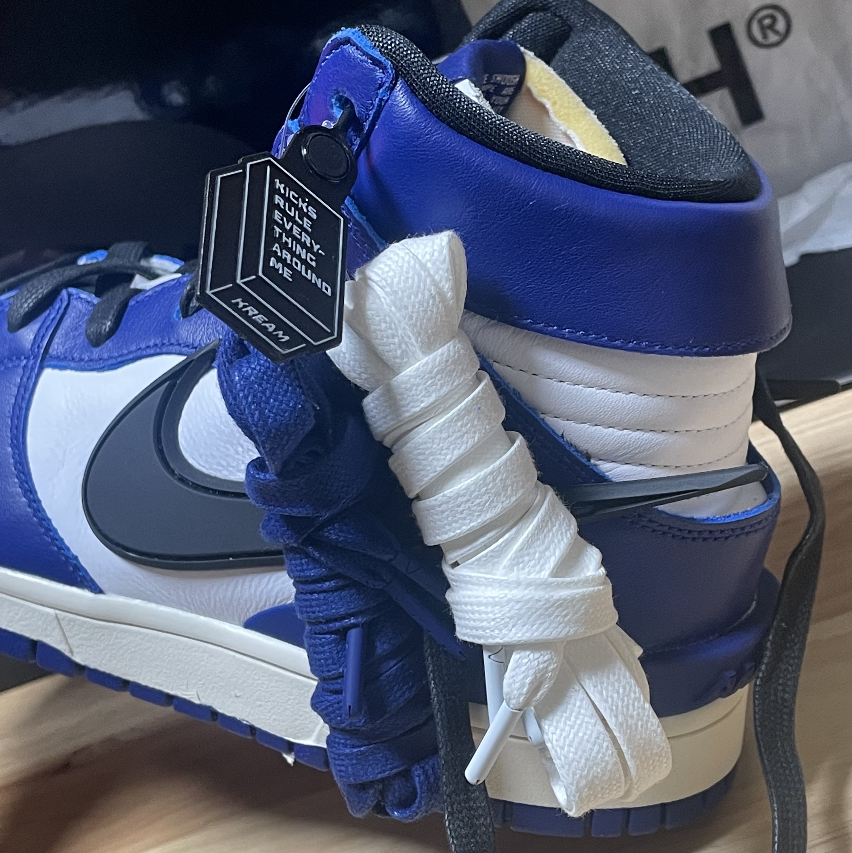 Nike x Ambush Dunk High Deep Royal Blue 착용 스타일 - 1